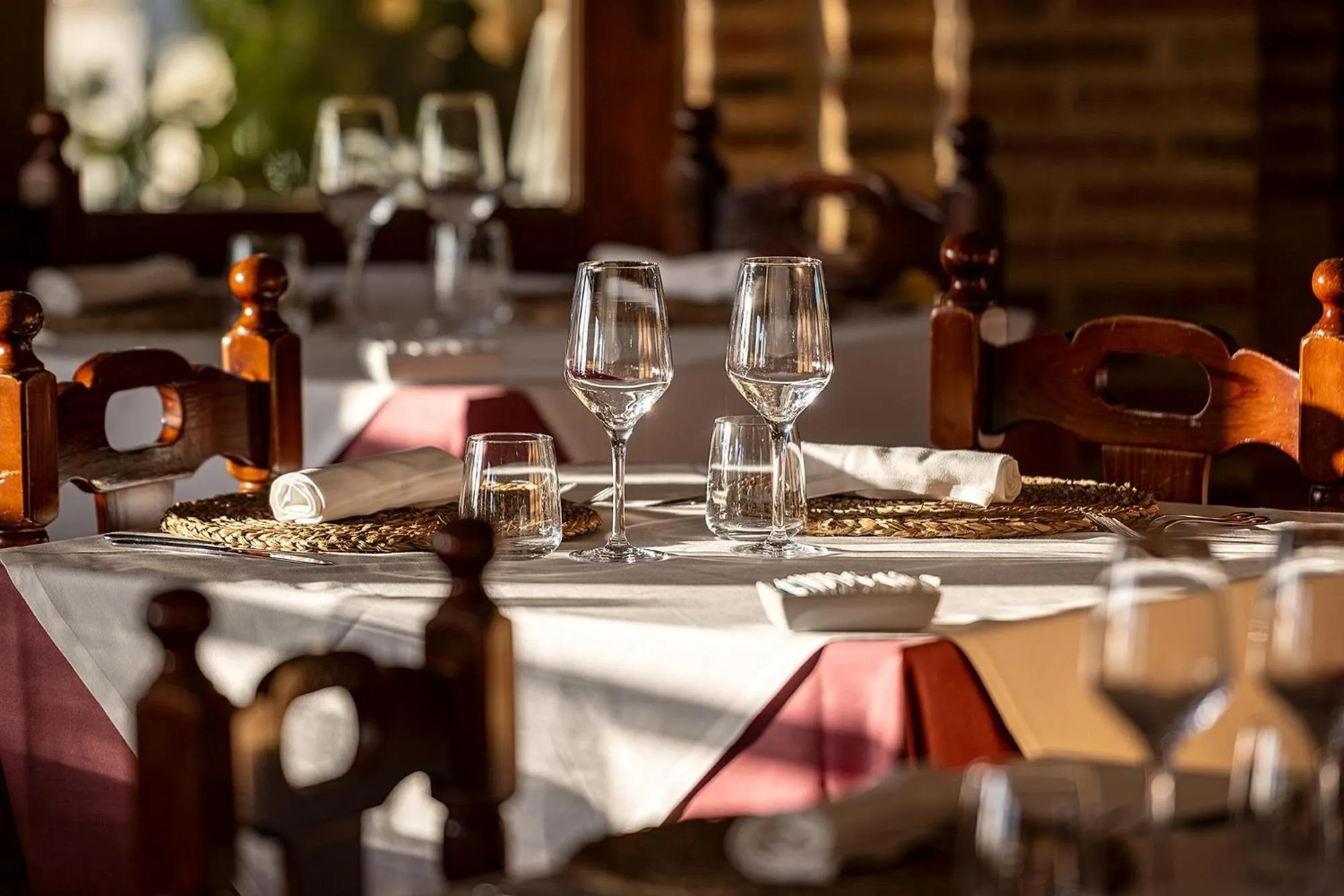 Restaurant/places to eat in Hotel Alahuar