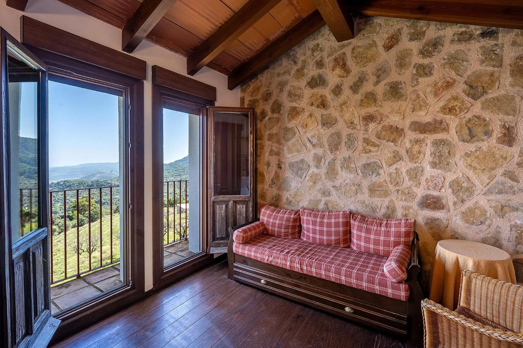 Photo of the whole room in Hotel Alahuar