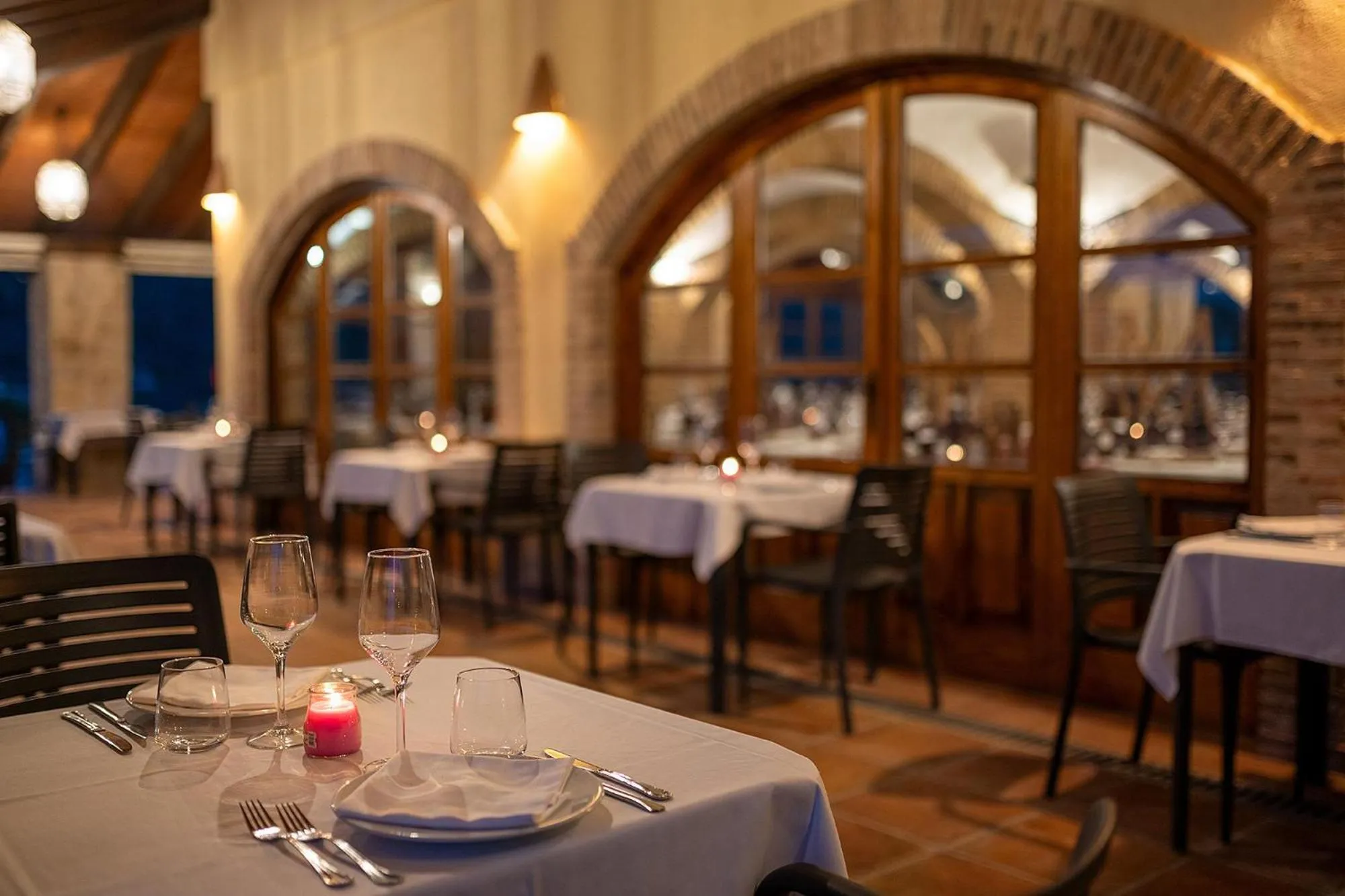 Restaurant/places to eat in Hotel Alahuar