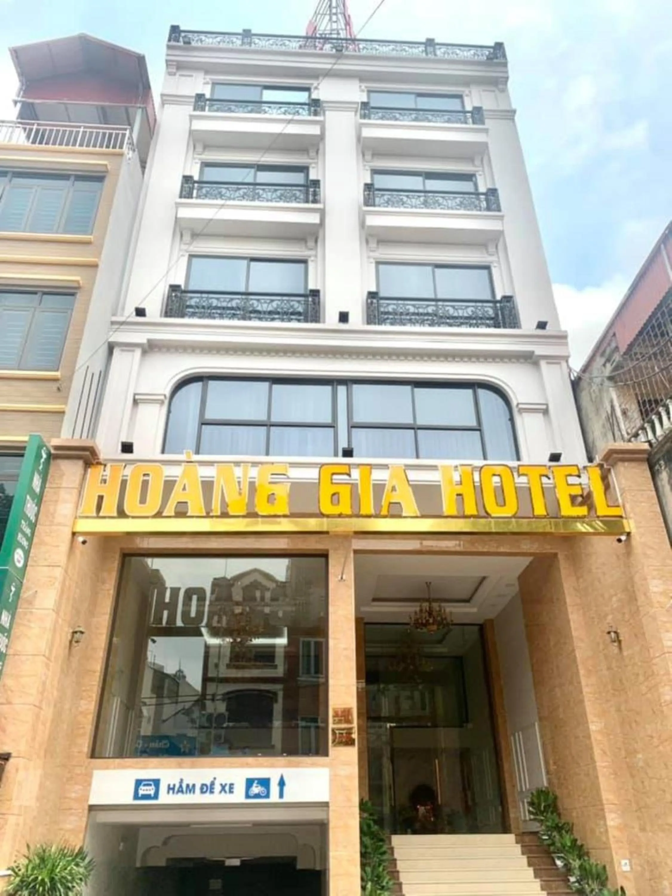 Facade/entrance in Hoang Gia Hotel Ha Noi Capital