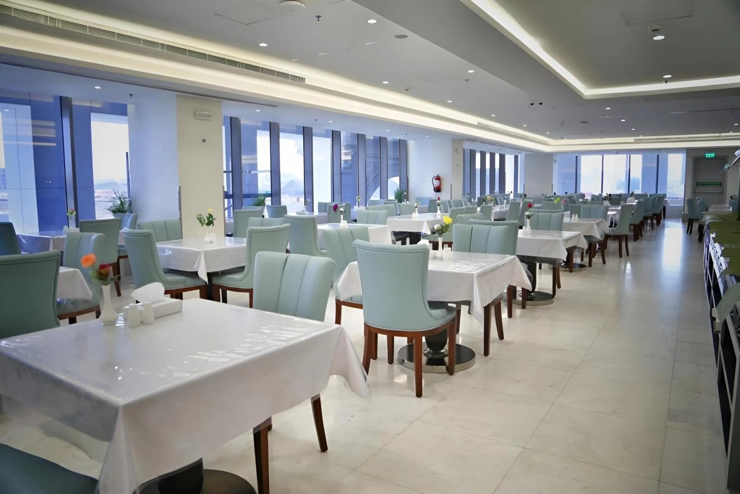 Restaurant/places to eat in Zaha Taiba Hotel
