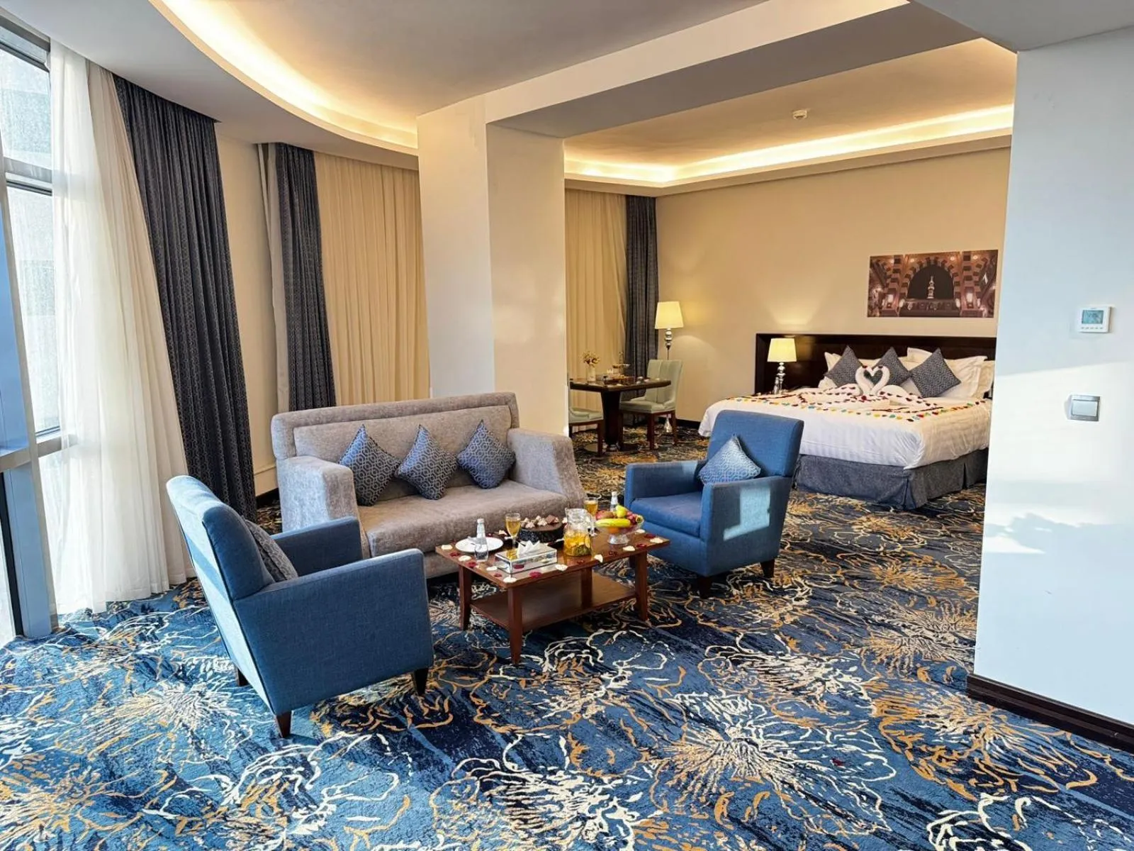 Photo of the whole room, Bed in Zaha Taiba Hotel