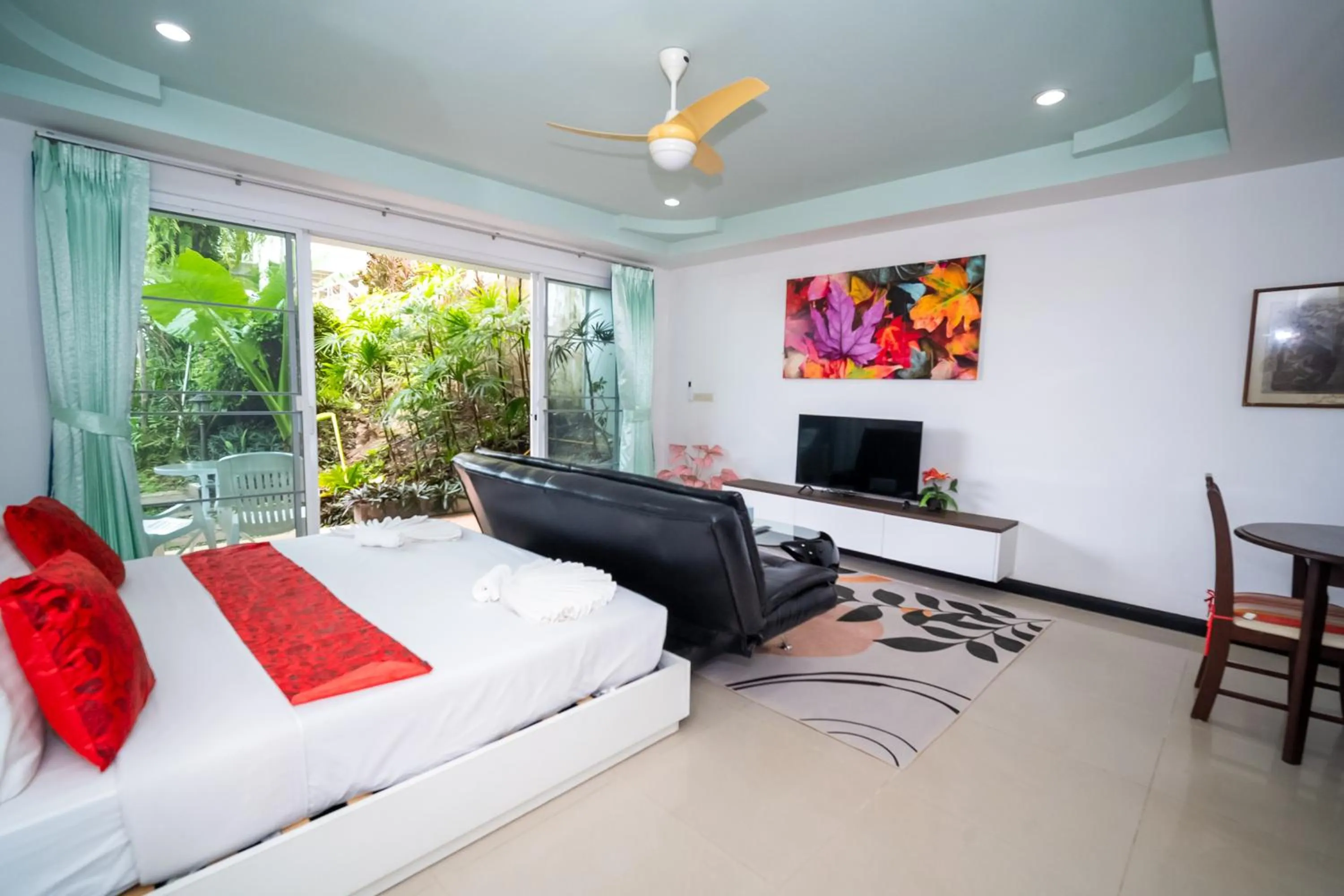 Bed in ฺBaan Waru seaview villa