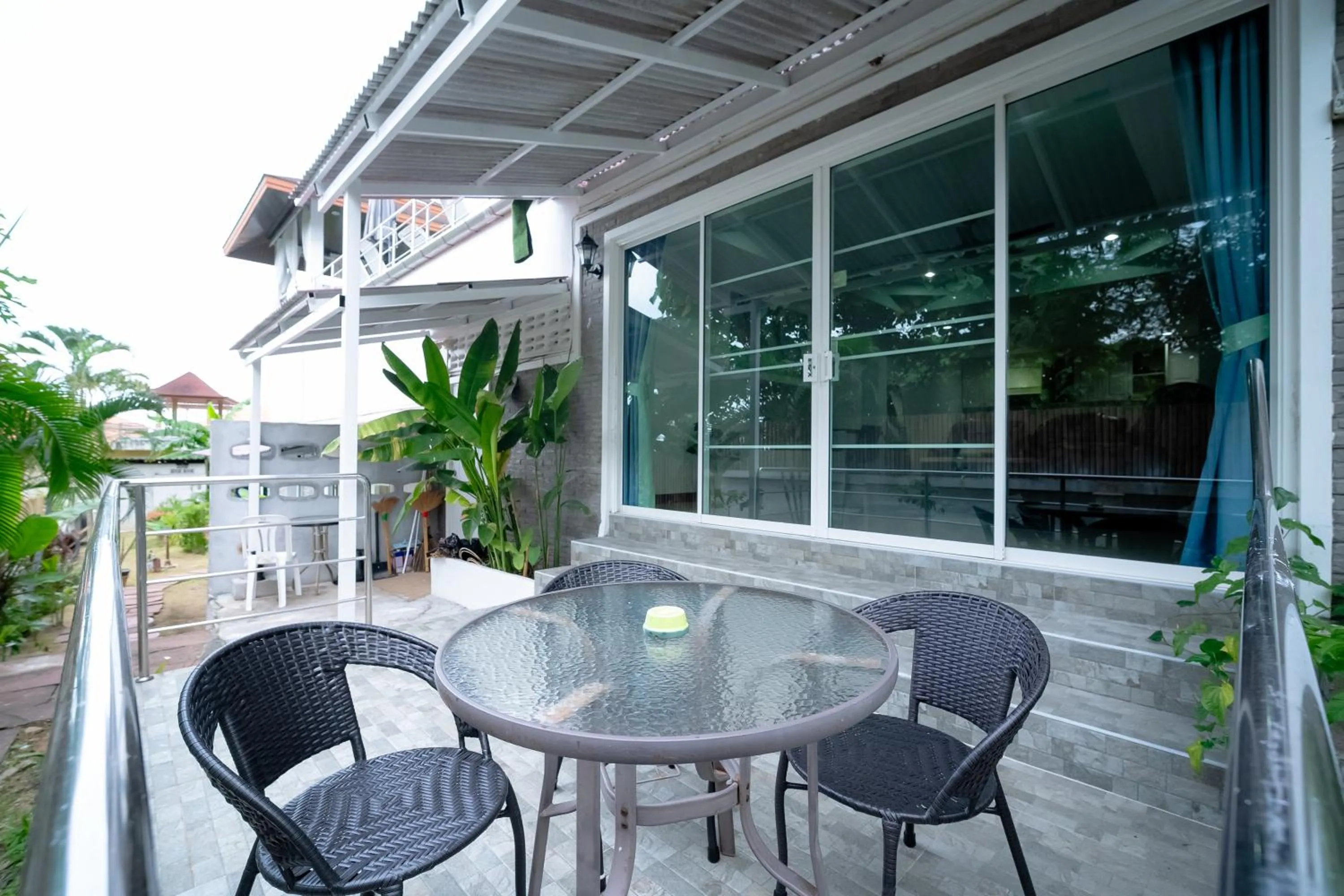 ฺBaan Waru seaview villa