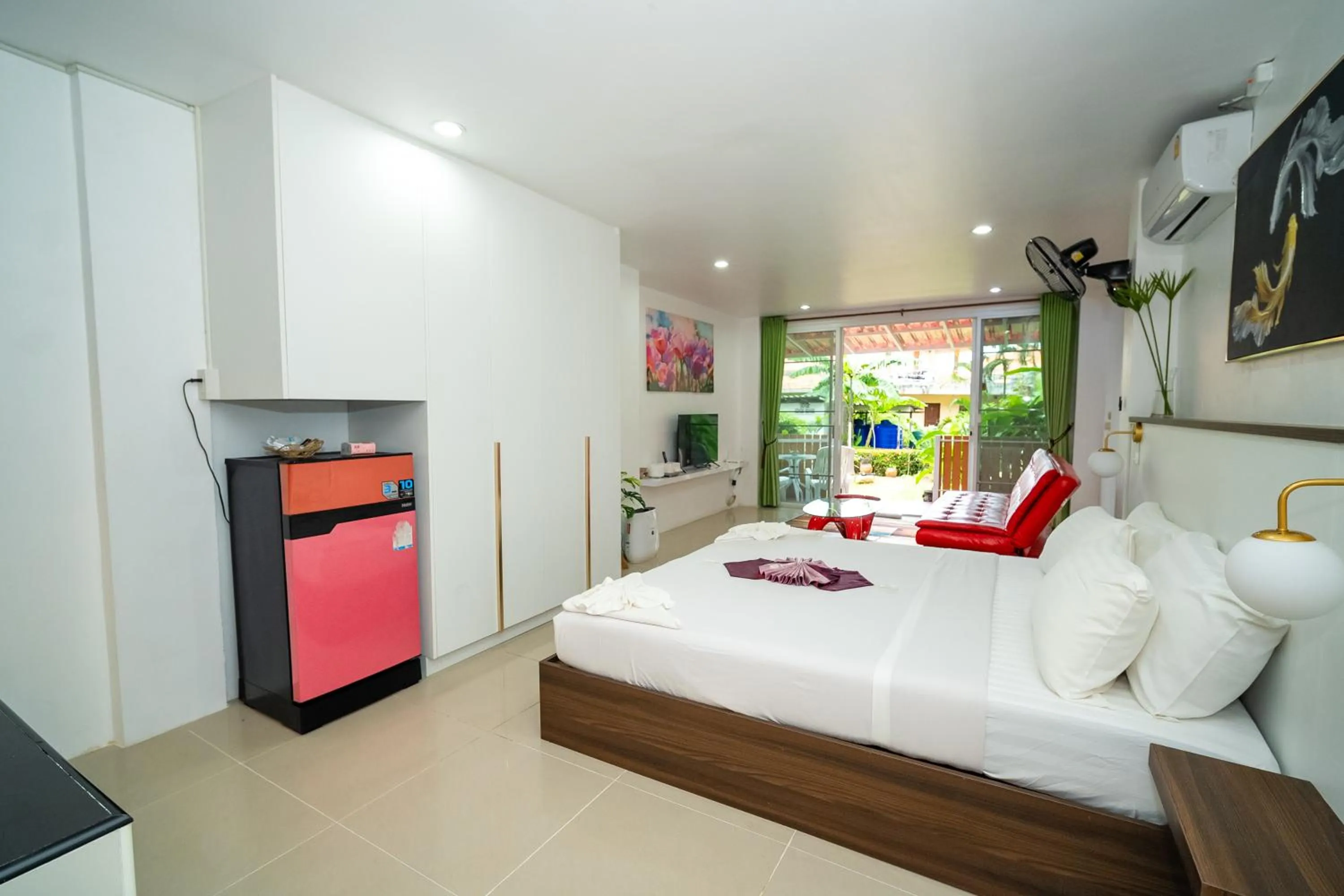 Bed in ฺBaan Waru seaview villa