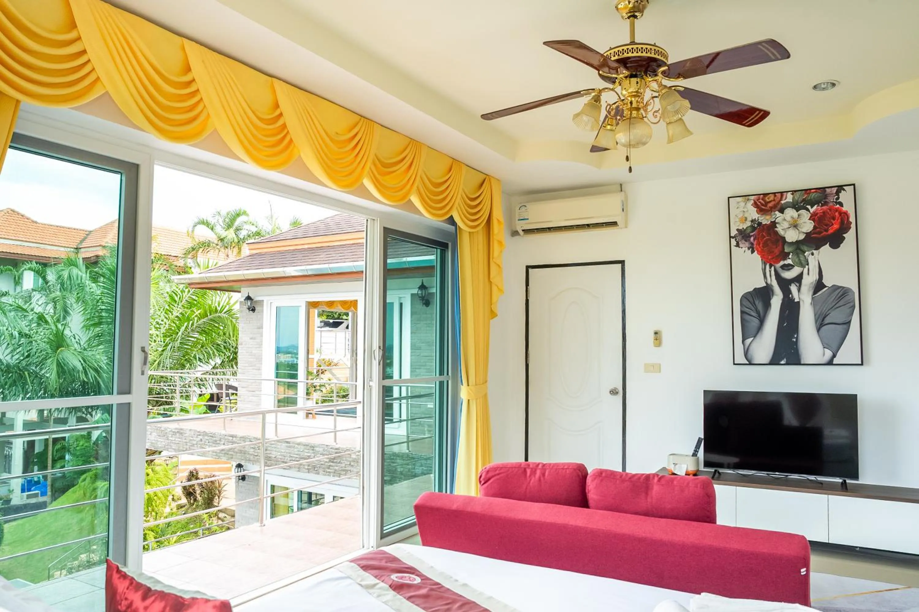 TV and multimedia in ฺBaan Waru seaview villa