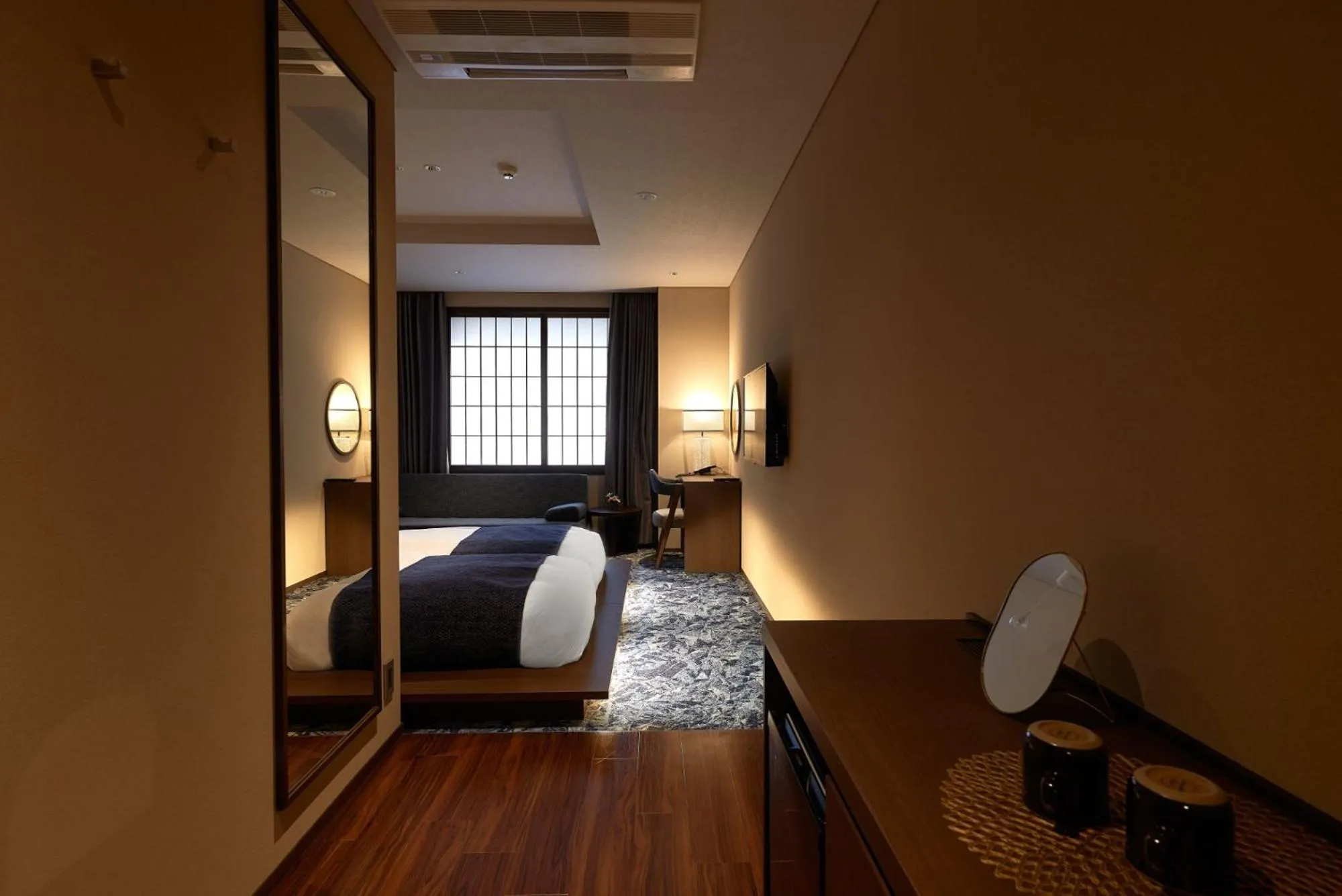 Photo of the whole room, Bed in eph KANAZAWA