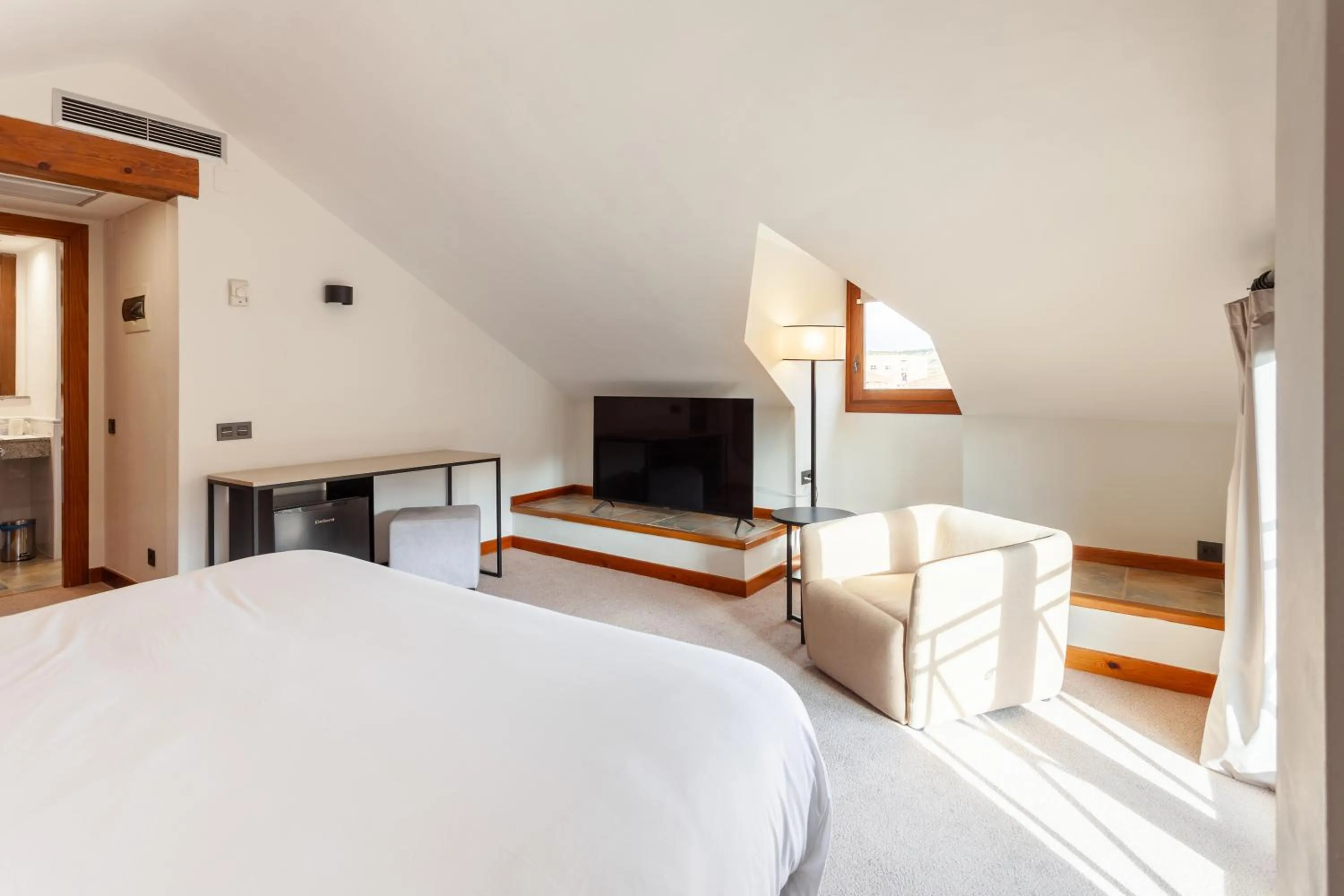 Bed in DWO Rioja Wine Hotel