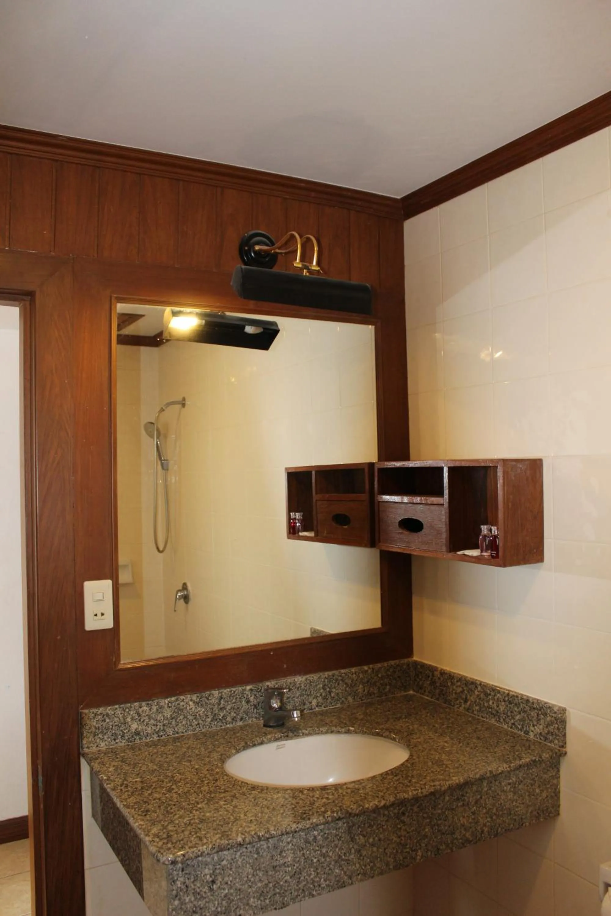 Bathroom in Talya Patong Hotel
