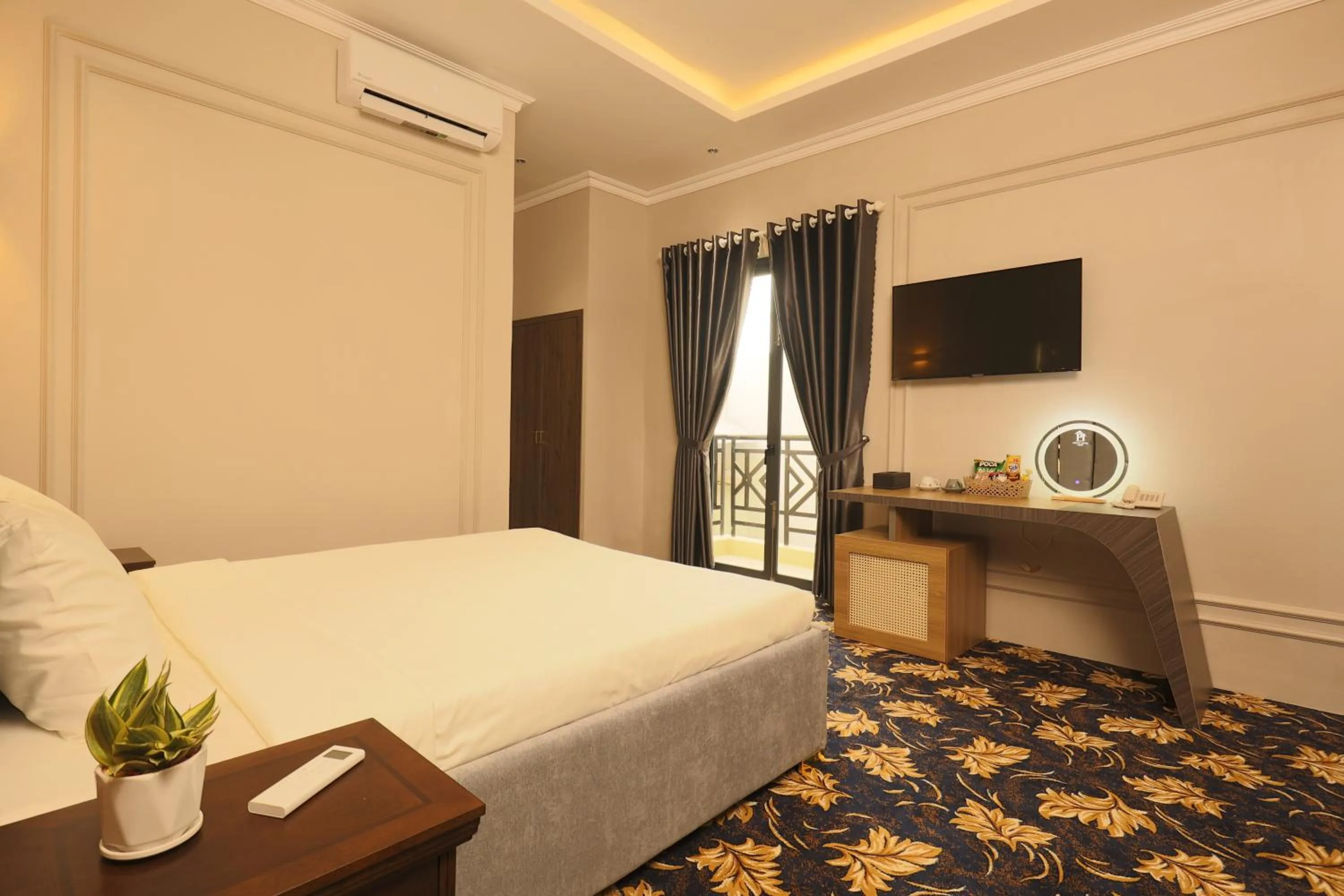 Bedroom, Bed in Phước Hưng 3 Hotel
