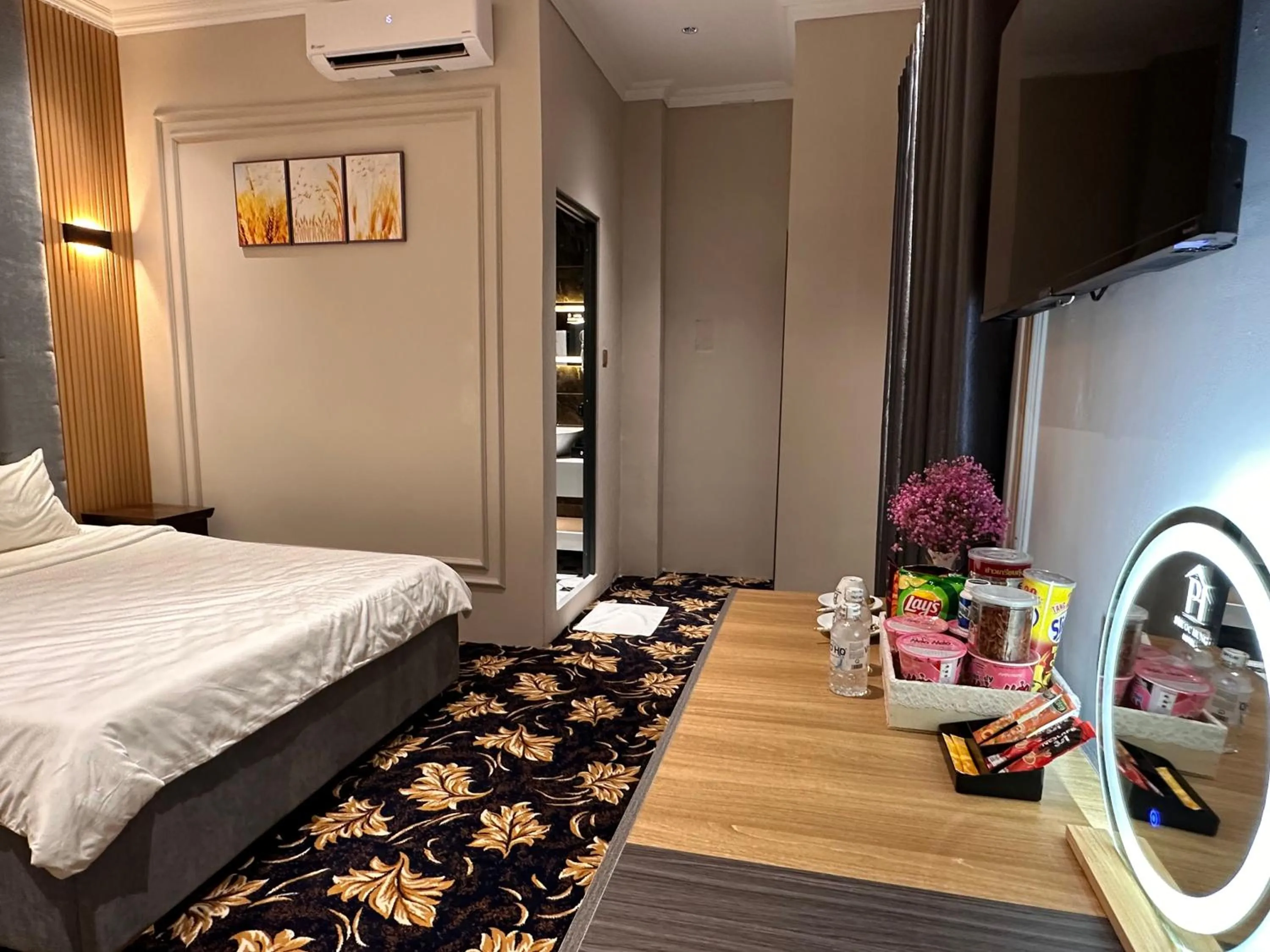 Bedroom, Bed in Phước Hưng 3 Hotel