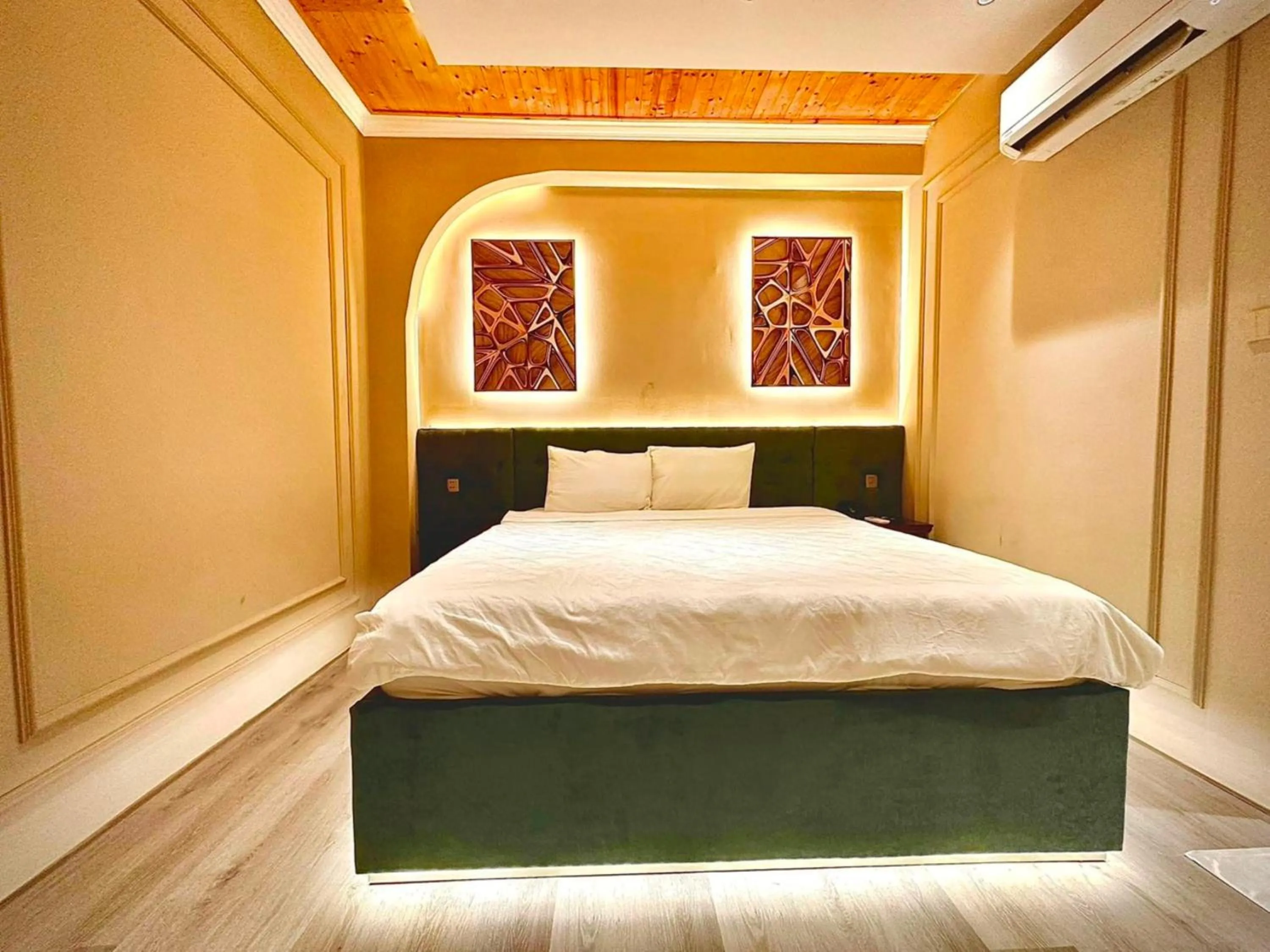 Bedroom, Bed in Phước Hưng 3 Hotel