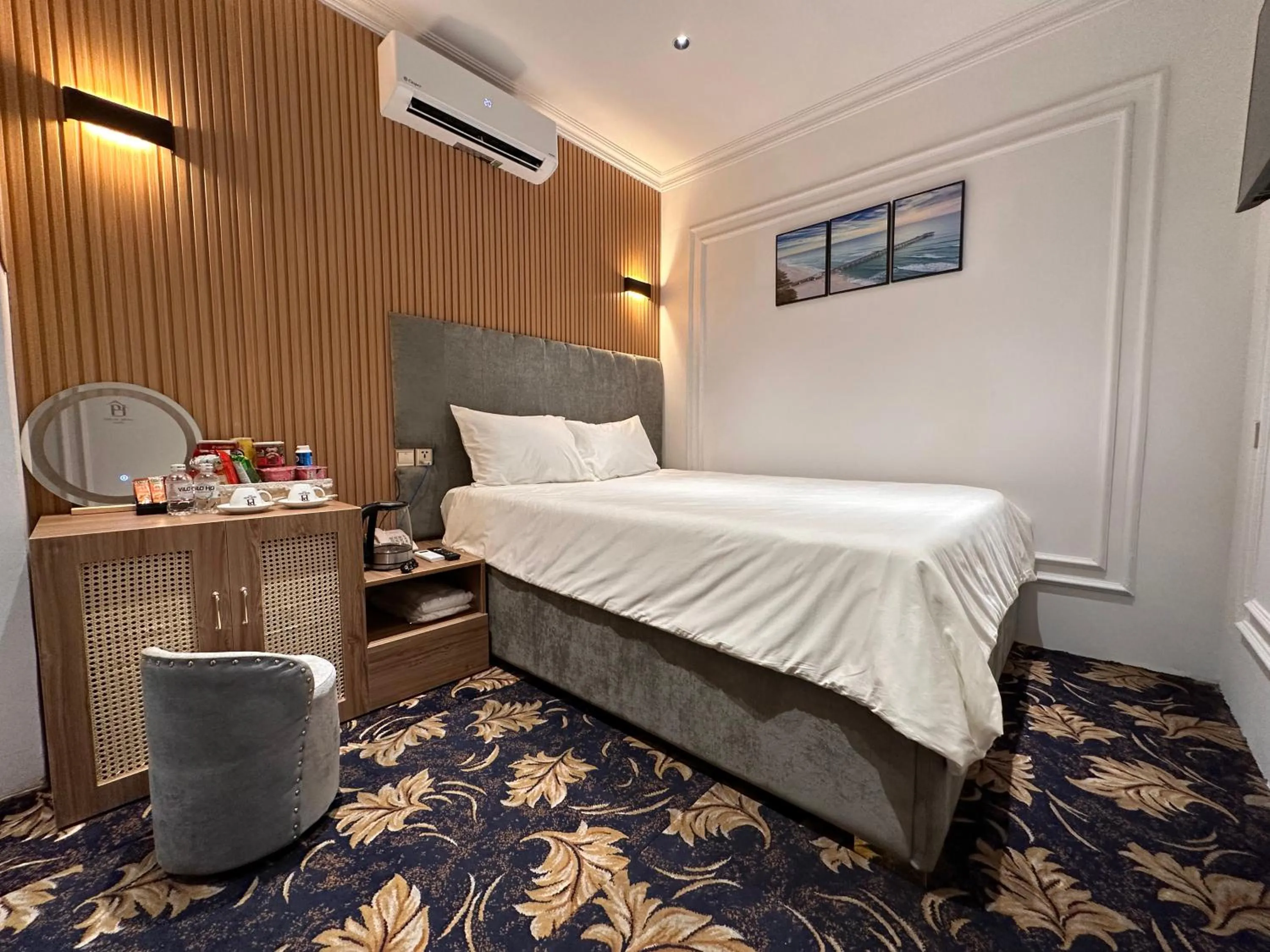 Bedroom, Bed in Phước Hưng 3 Hotel