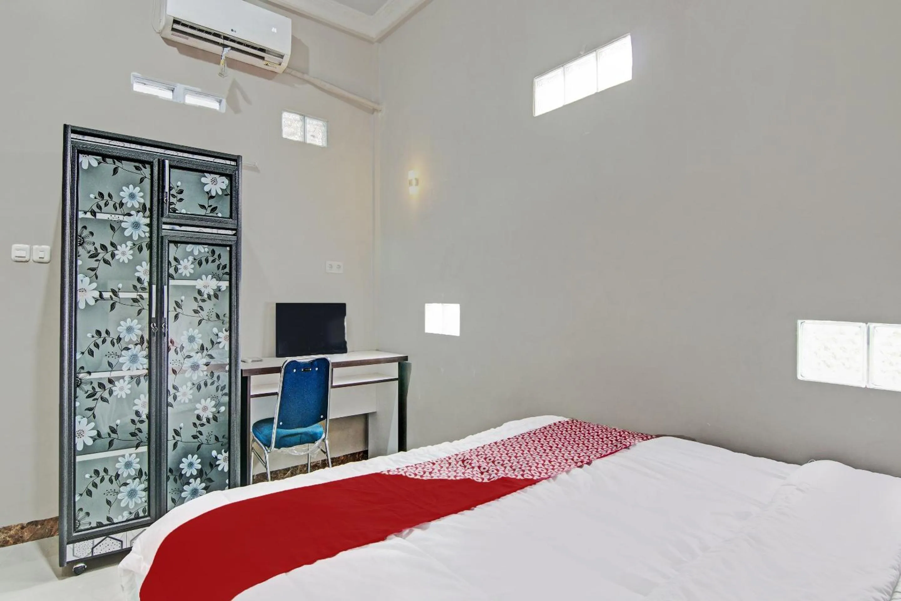 Bedroom, Bed in Hotel O Elisa Hill