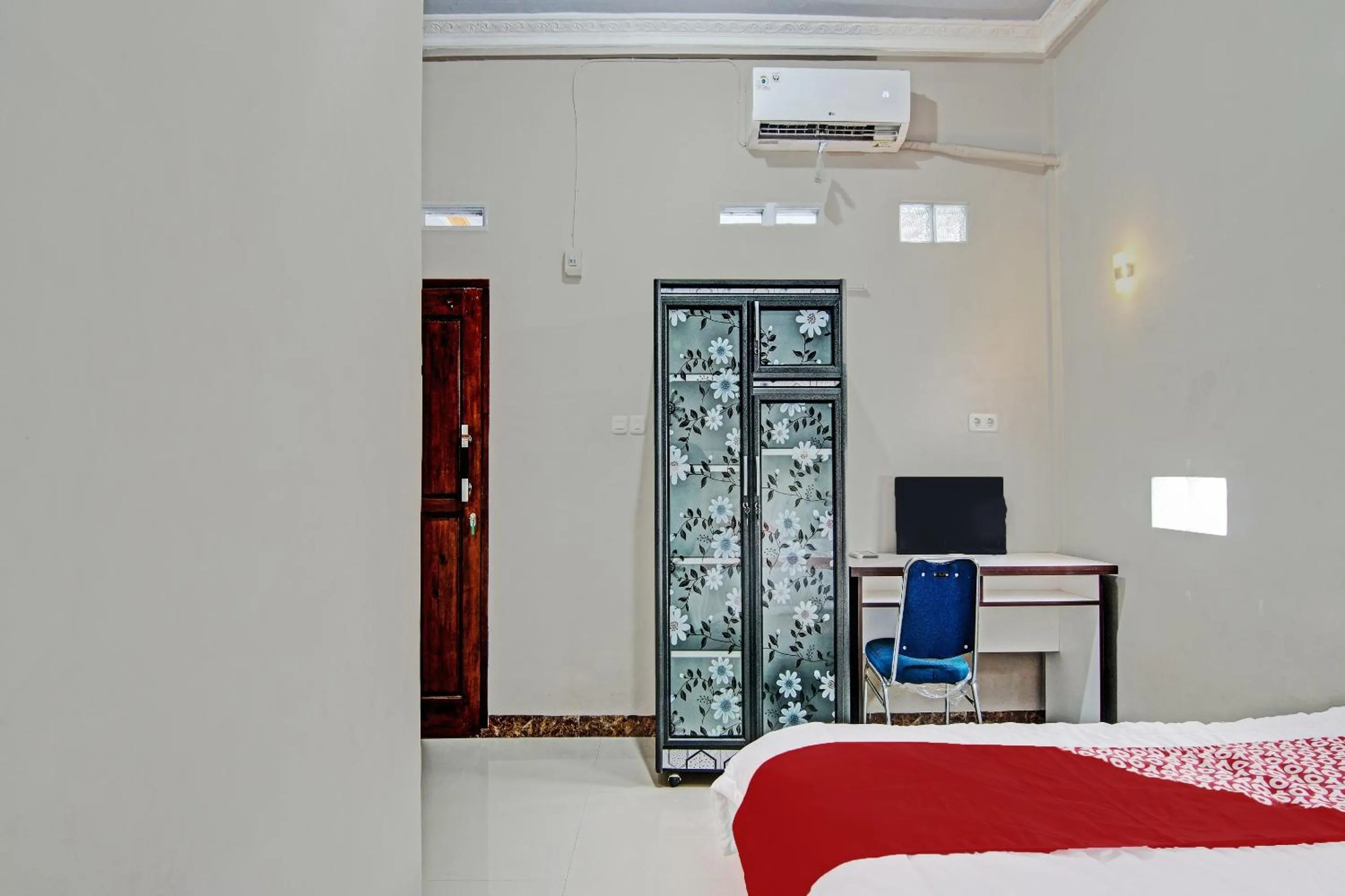 Bedroom, Bed in Hotel O Elisa Hill