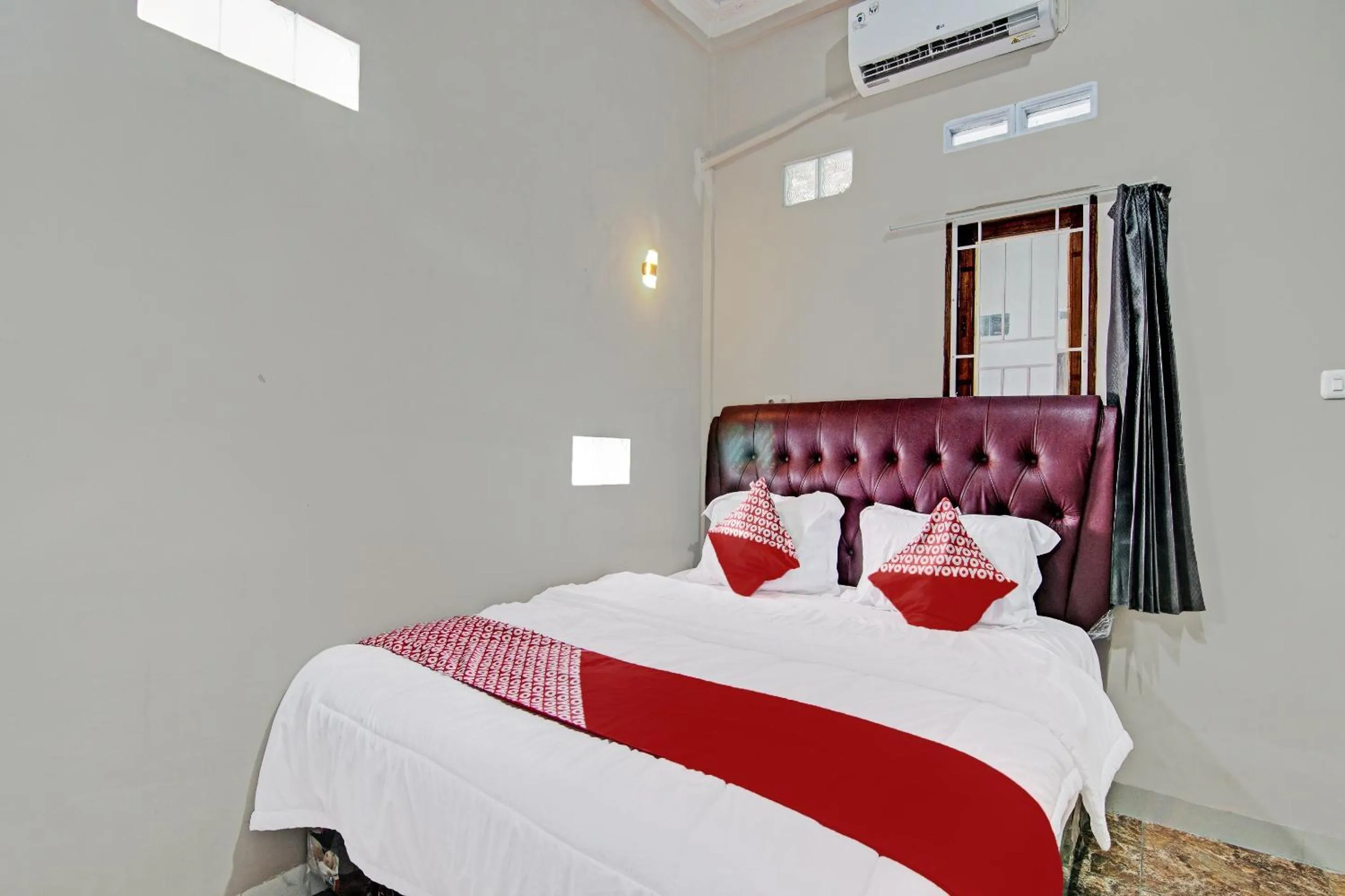 Bedroom, Bed in Hotel O Elisa Hill