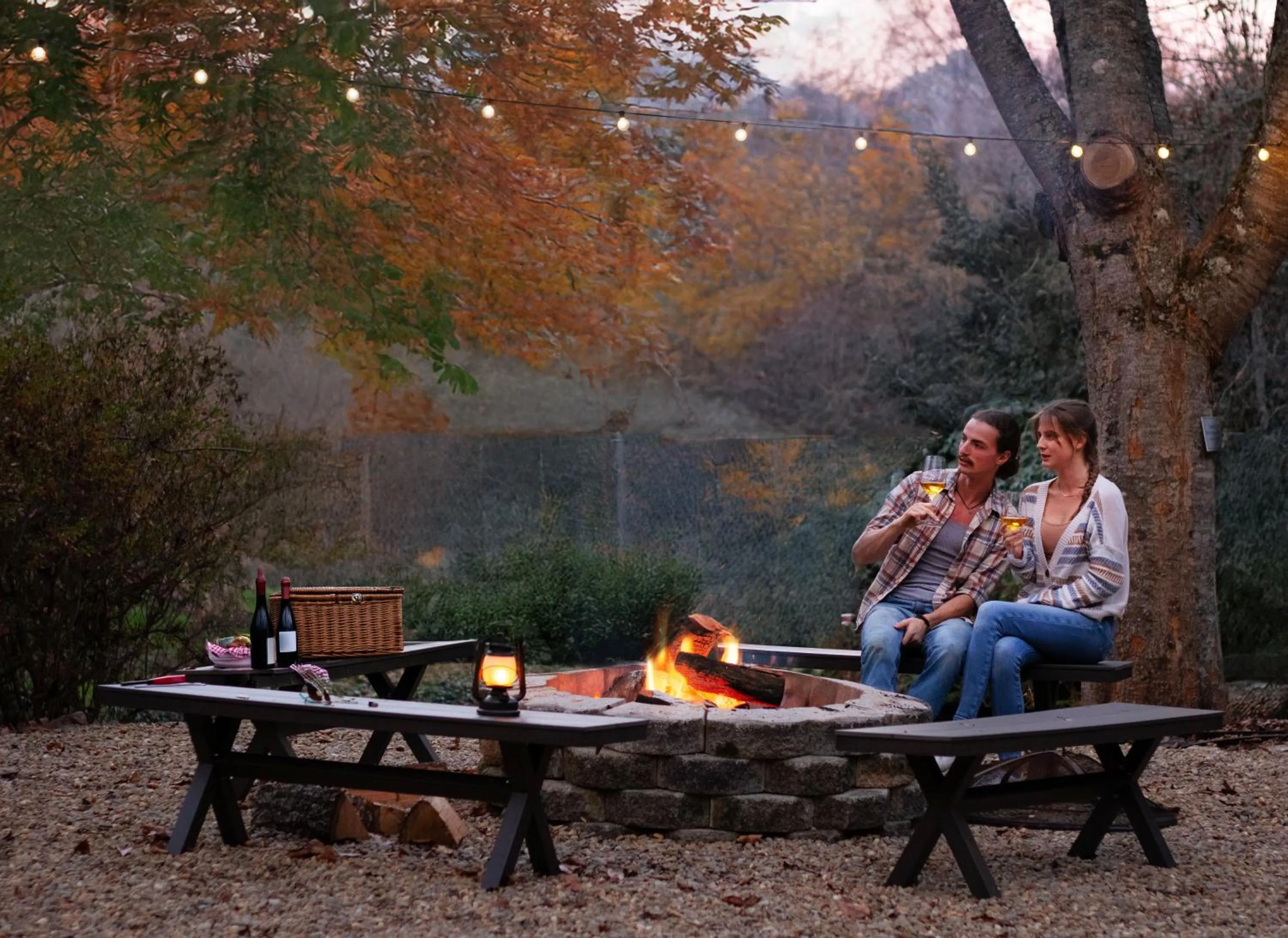 Outland Chalet & Suites Great Smoky Mountains