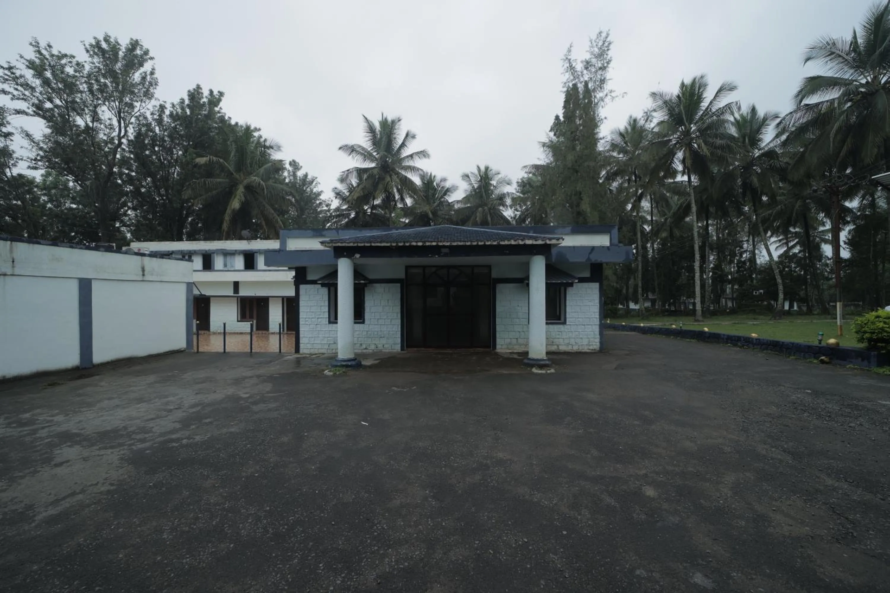 Property building in Green Park Resort