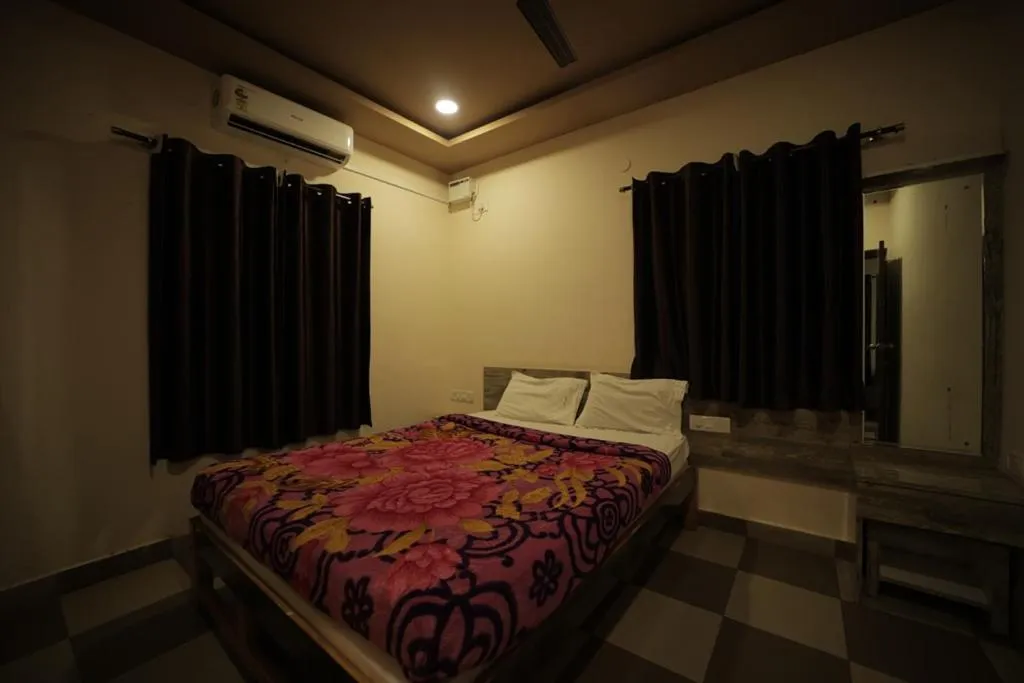 Bed in Green Park Resort