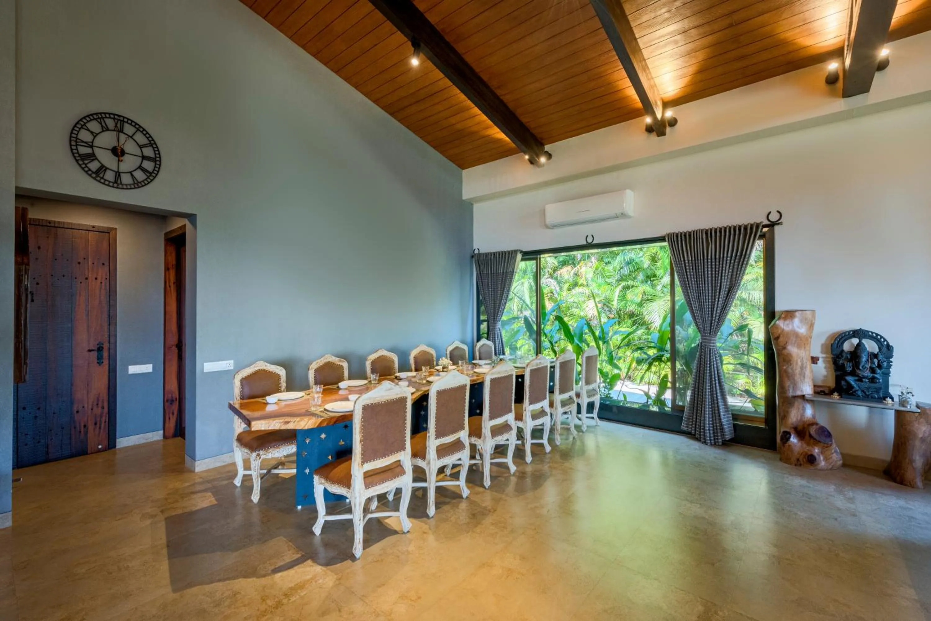 Living room in SaffronStays Althea - 4BR veg-only luxury villa with pool, jacuzzis, gourmet meals and Lohagad-Pawna lake views