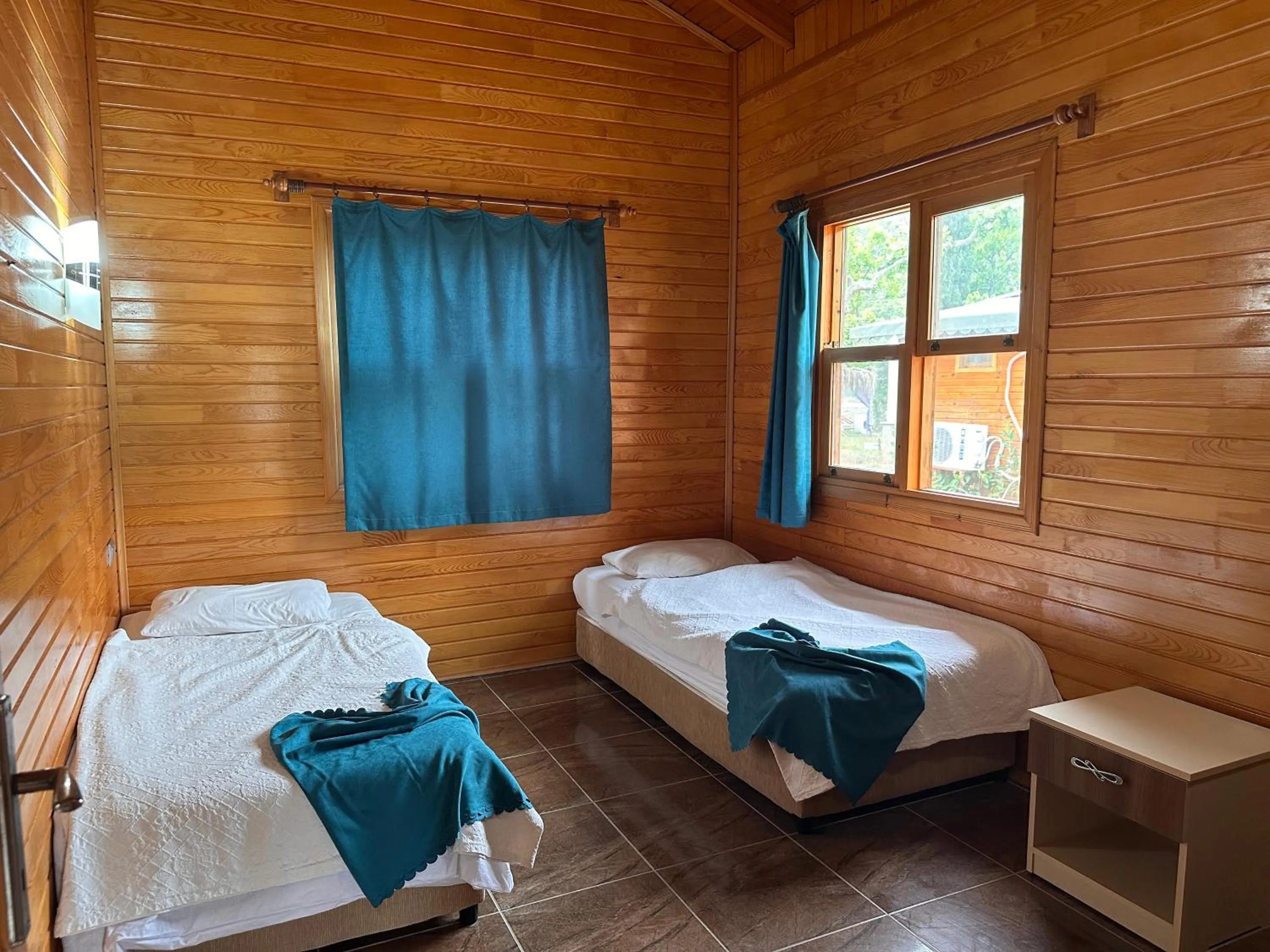 Photo of the whole room, Bed in Likya Yanartaş Bungalow