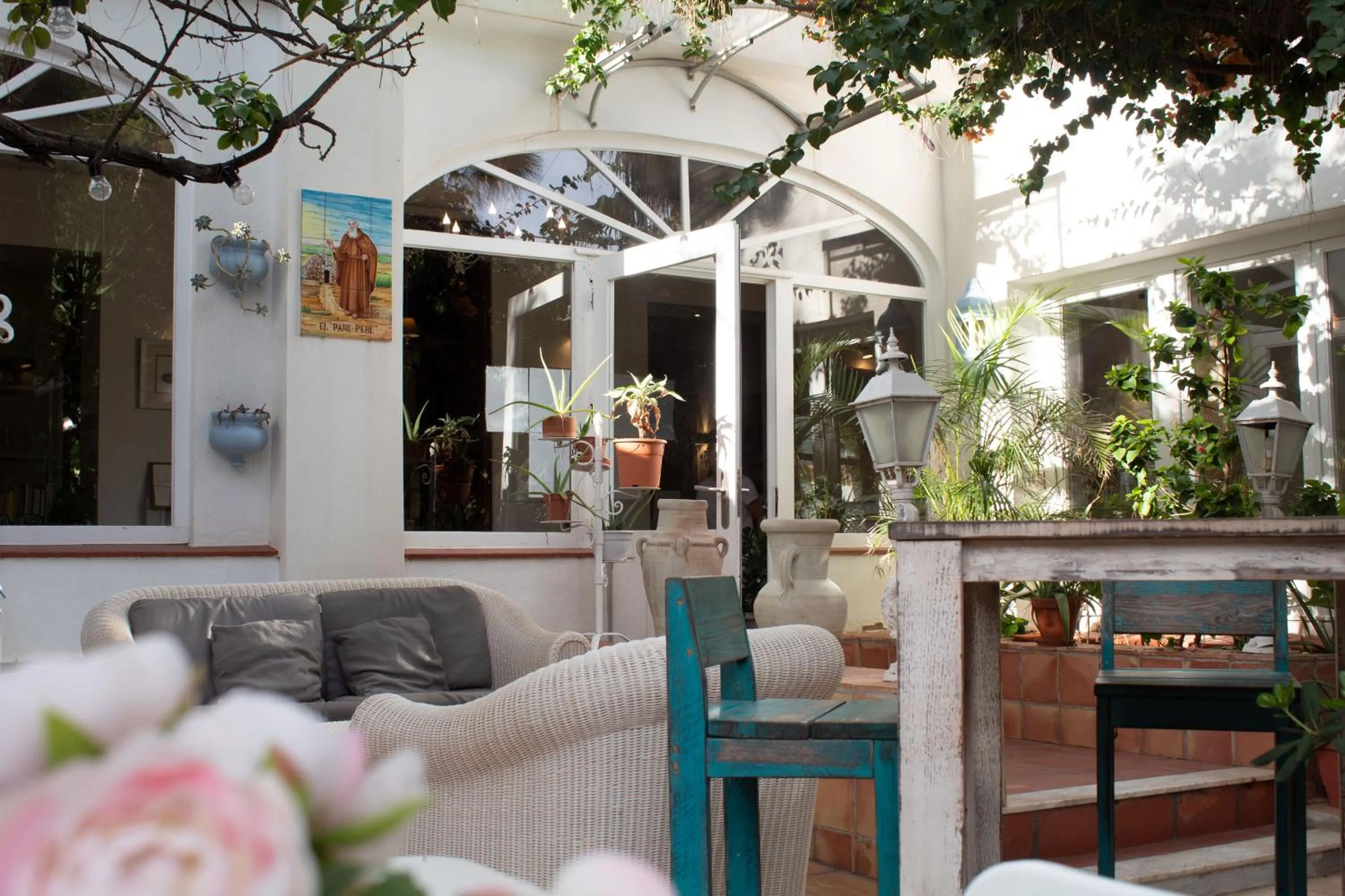 Patio in MR Hotelet de la Raconà & Apartments