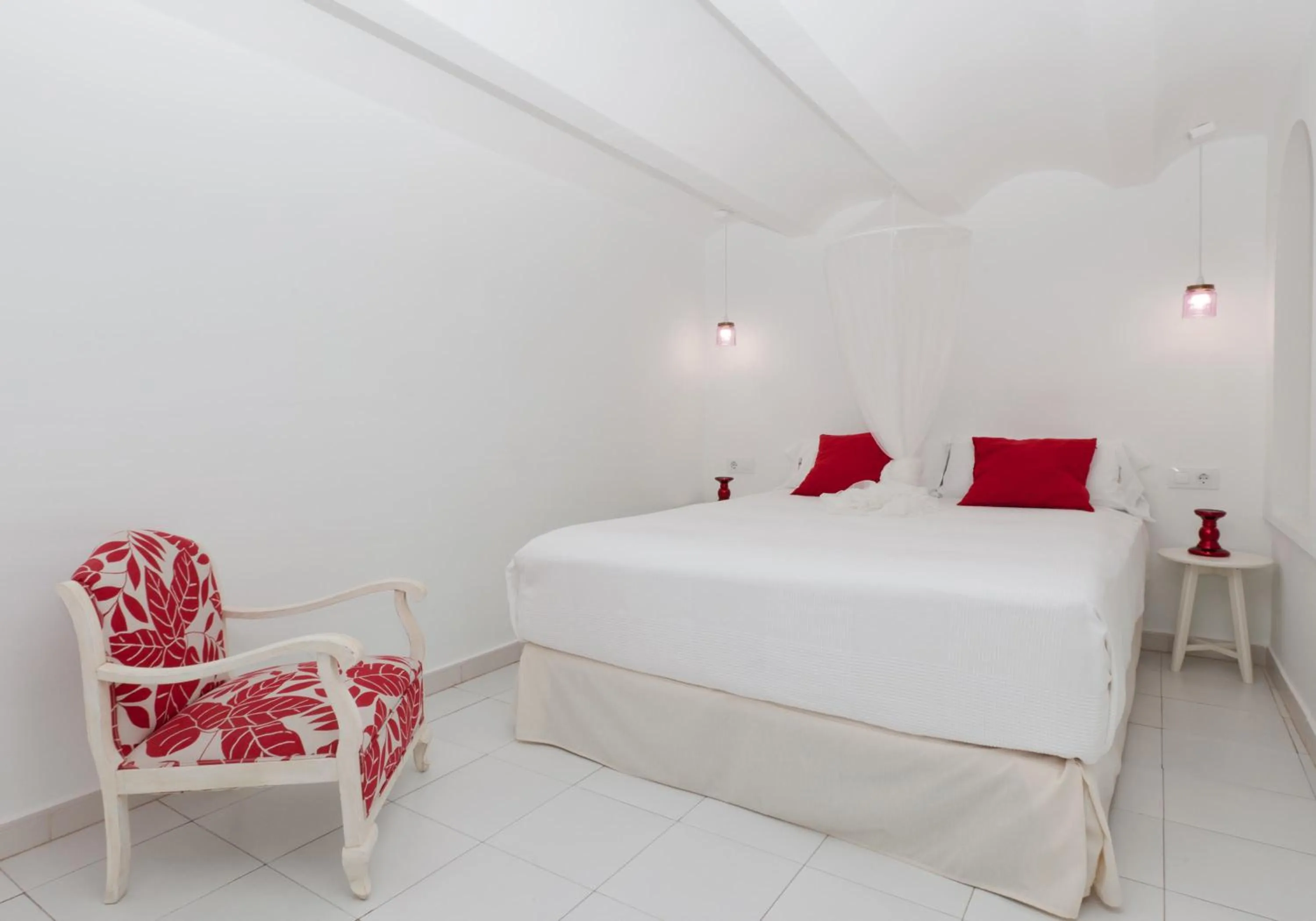 Bed in MR Hotelet de la Raconà & Apartments