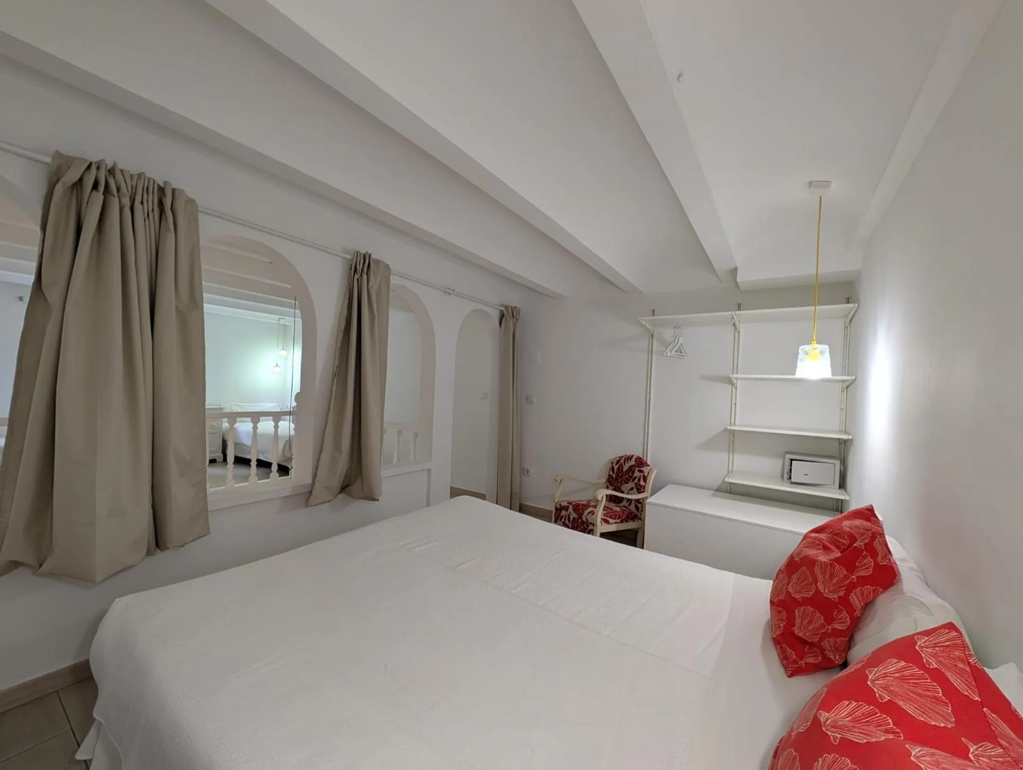 Bed in MR Hotelet de la Raconà & Apartments