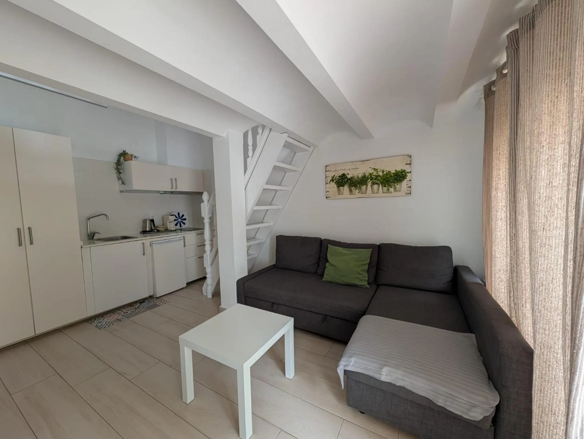 Kitchen or kitchenette in MR Hotelet de la Raconà & Apartments