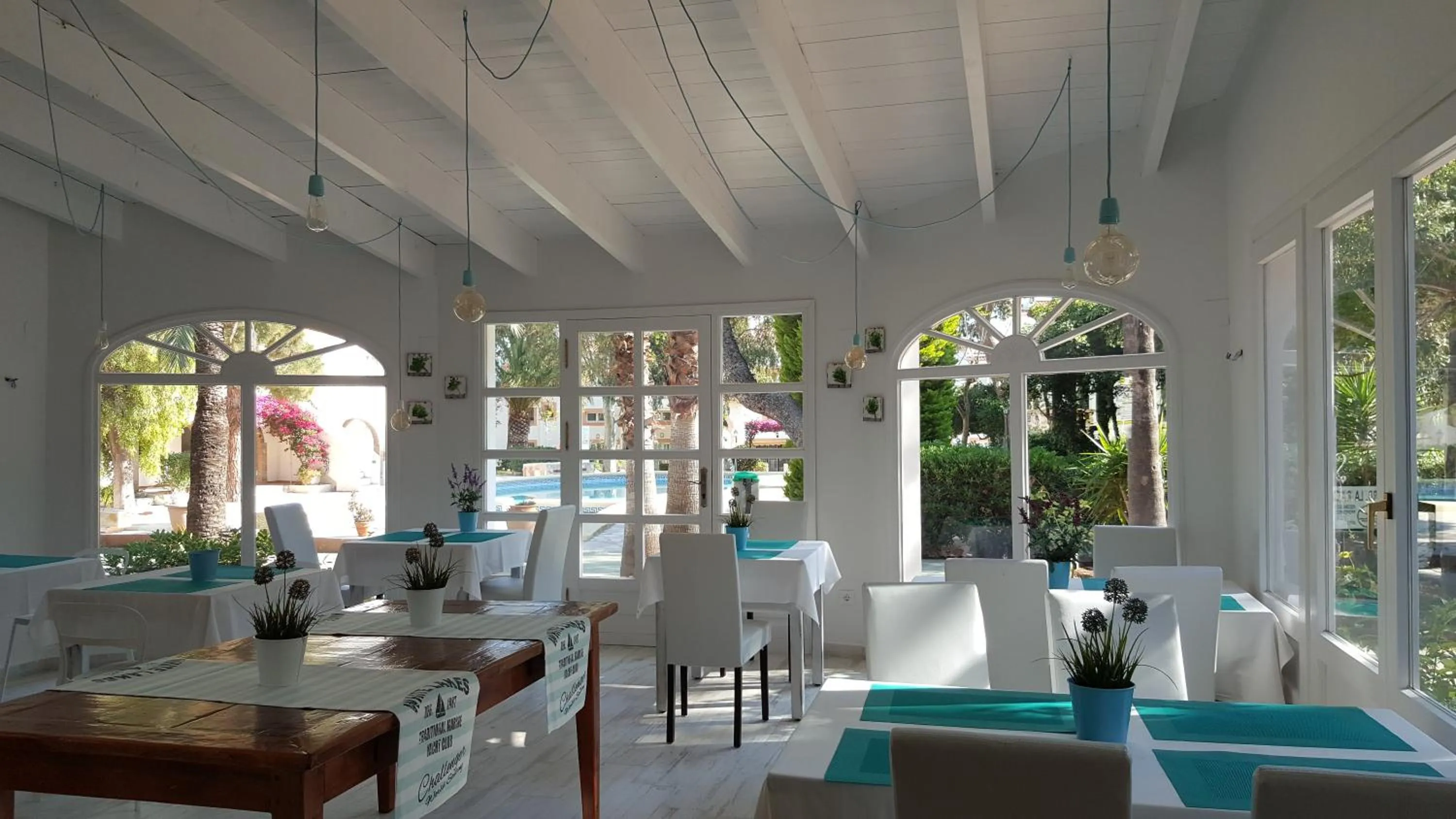 Restaurant/places to eat in MR Hotelet de la Raconà & Apartments