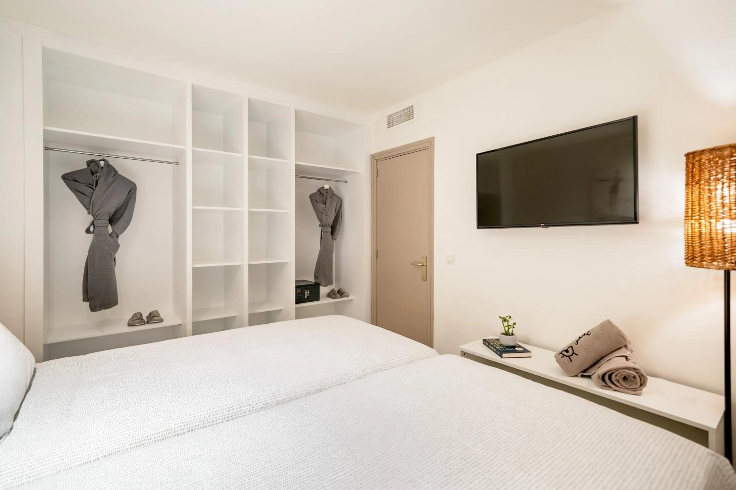 Bed in Sol Wave House