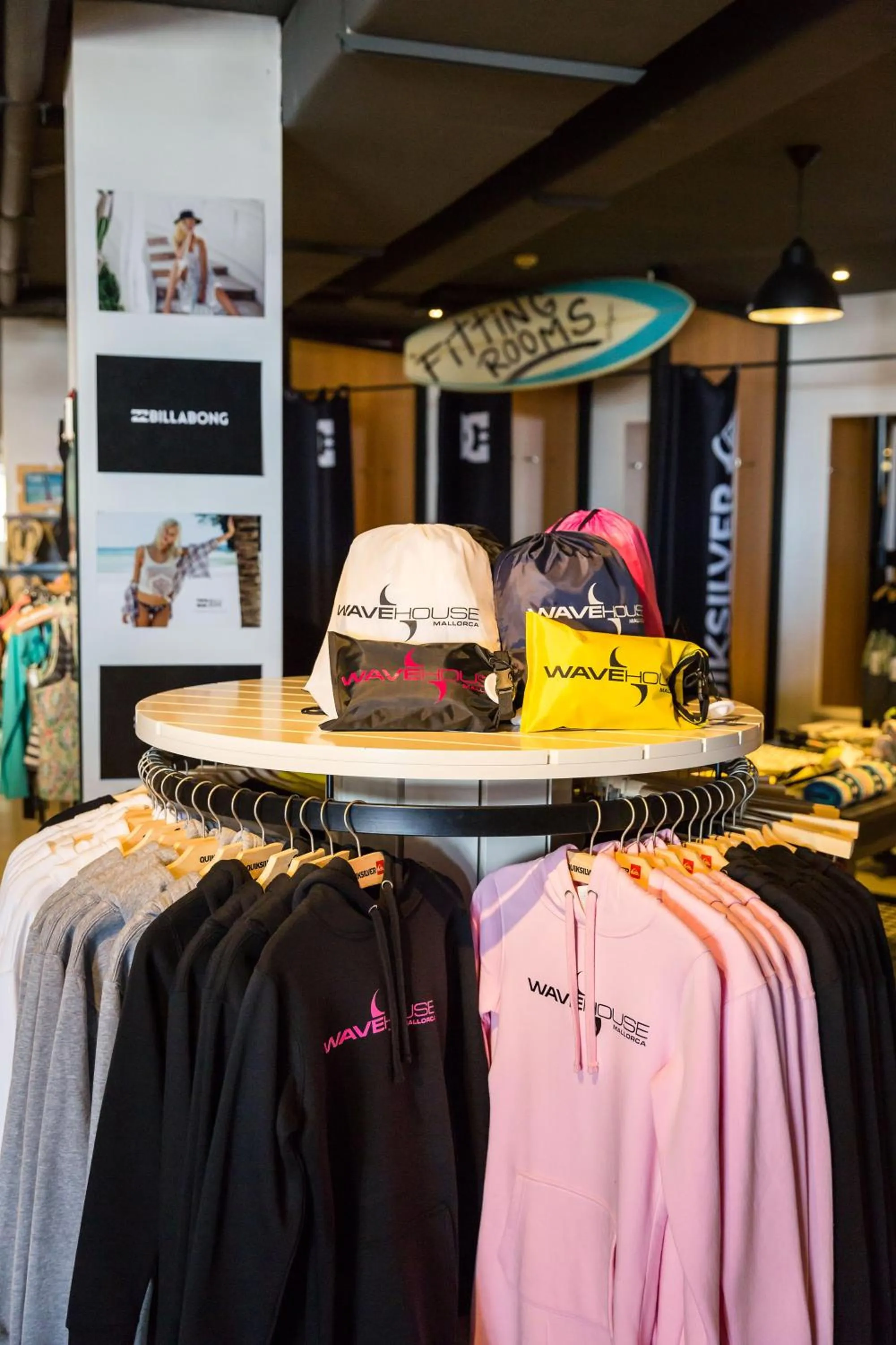 On-site shops in INNSiDE by Meliá Wave Calviá