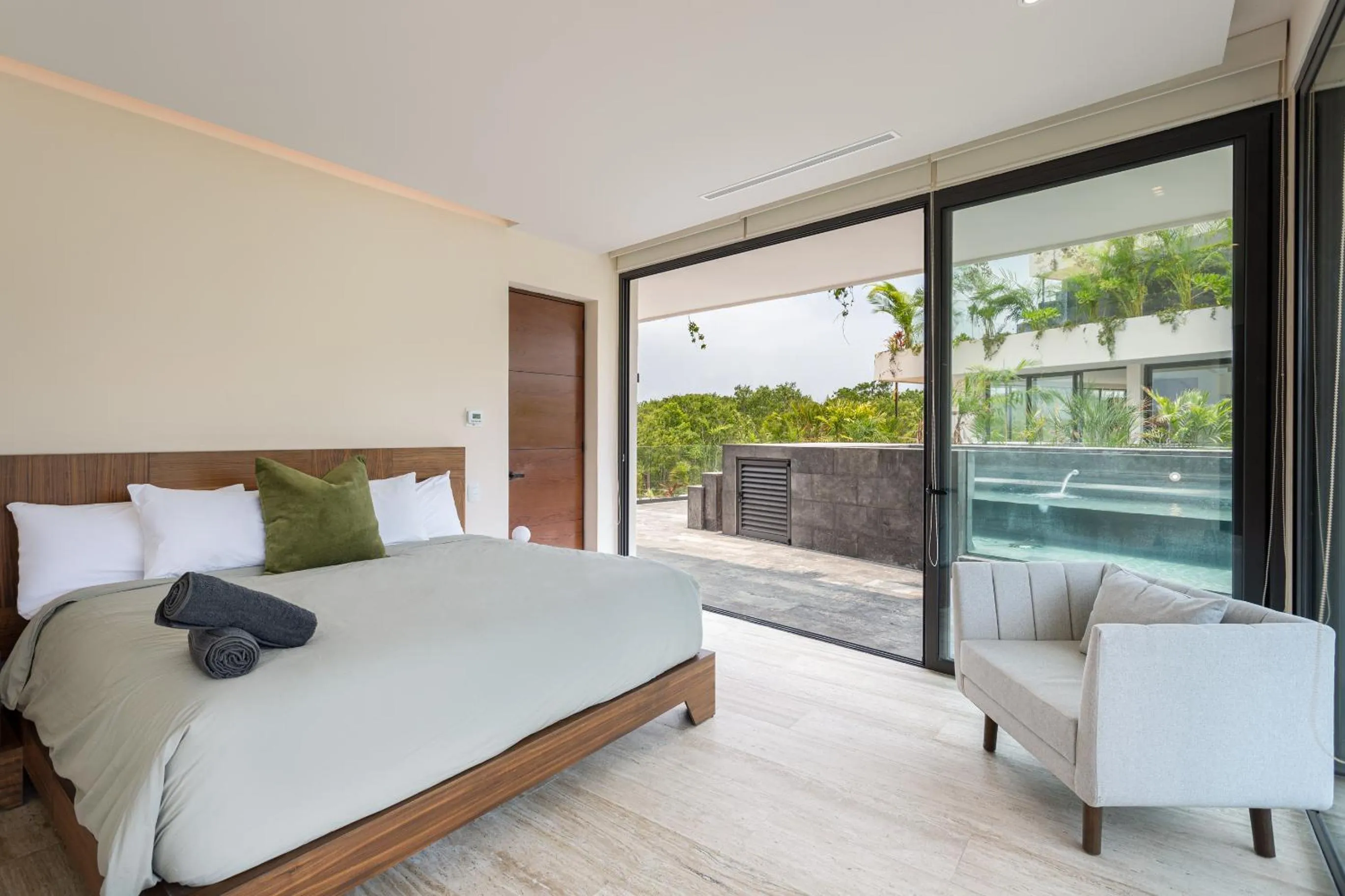 View (from property/room), Bed in Mistiq Temple I