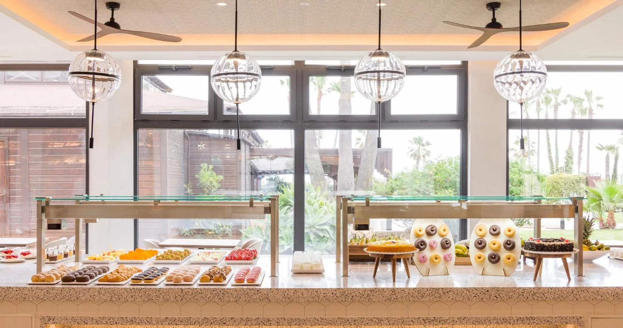 Buffet breakfast in Ilunion Islantilla