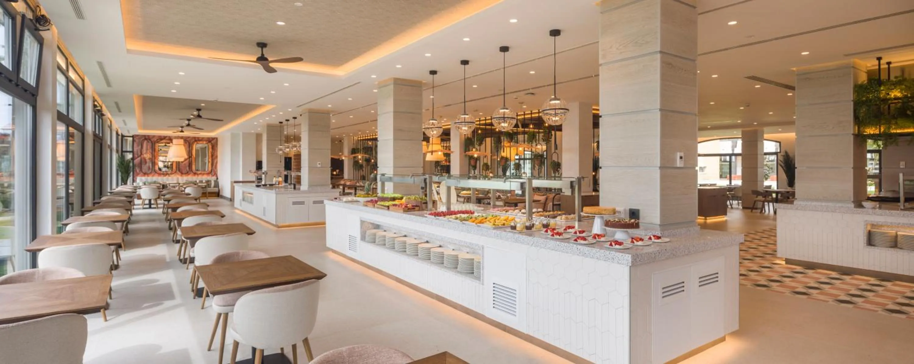 Restaurant/places to eat in Ilunion Islantilla