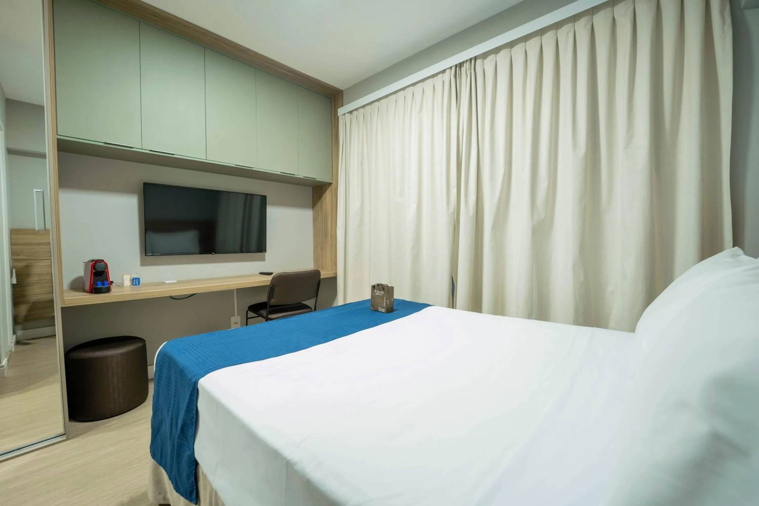 Bed in Apartamentos Studio Allure Moema - Com café da manhã e Valet opcional, Recepção 24 horas