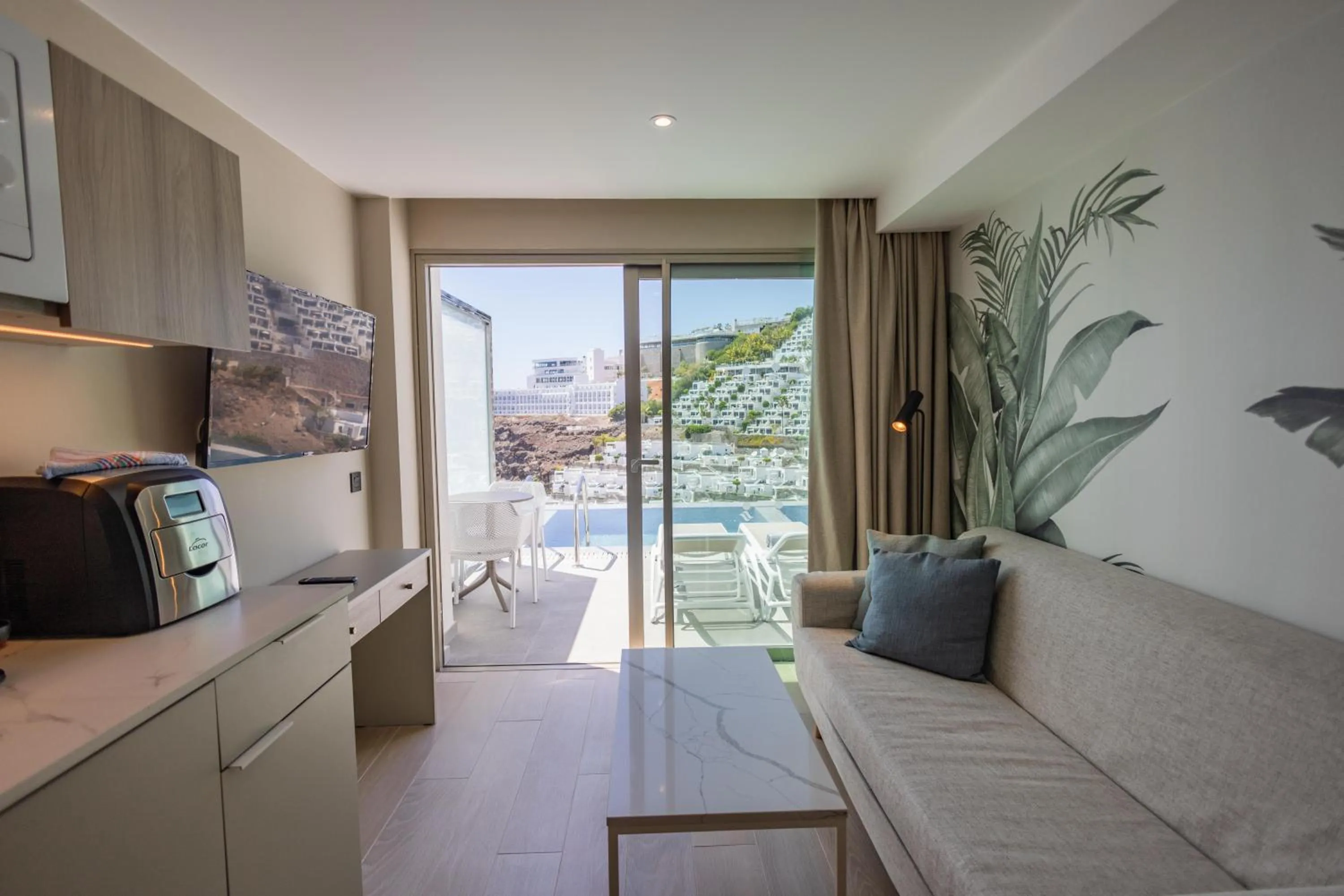 Photo of the whole room in Servatur Puerto Azul