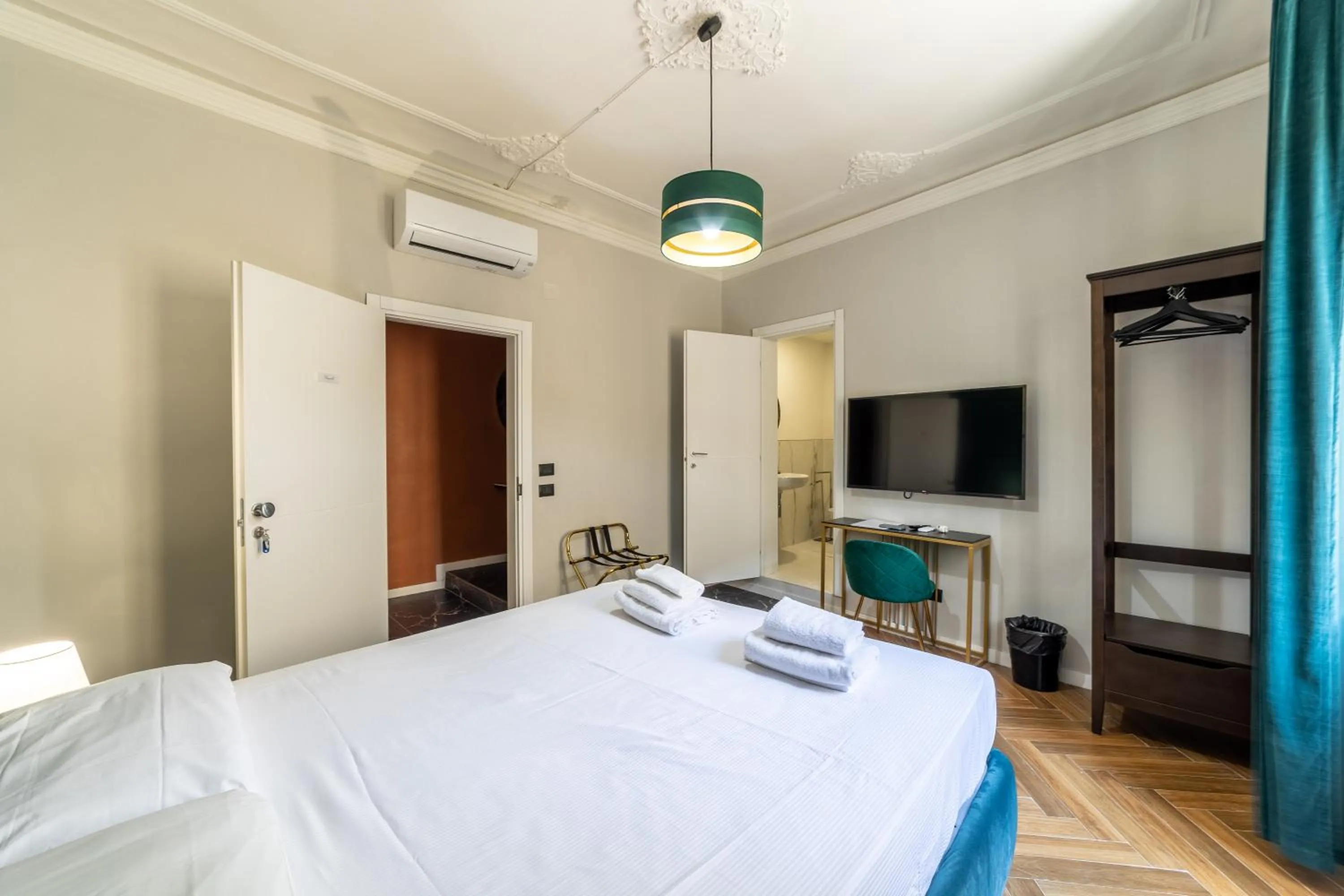 Bedroom, Bed in Room Eleven