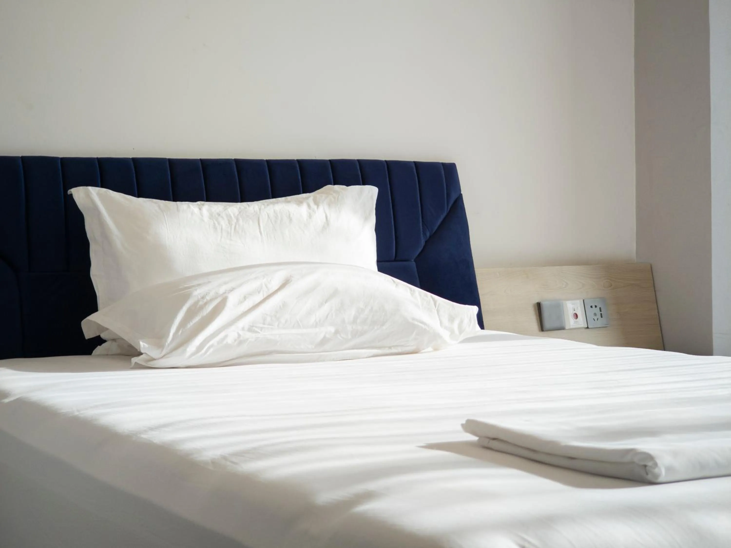 Bed in Andijon International Hotel