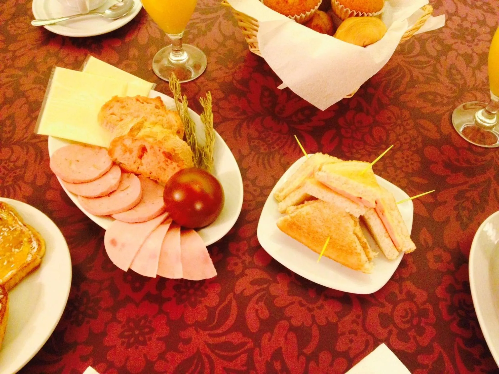 Food and drinks in Hotel Hispania