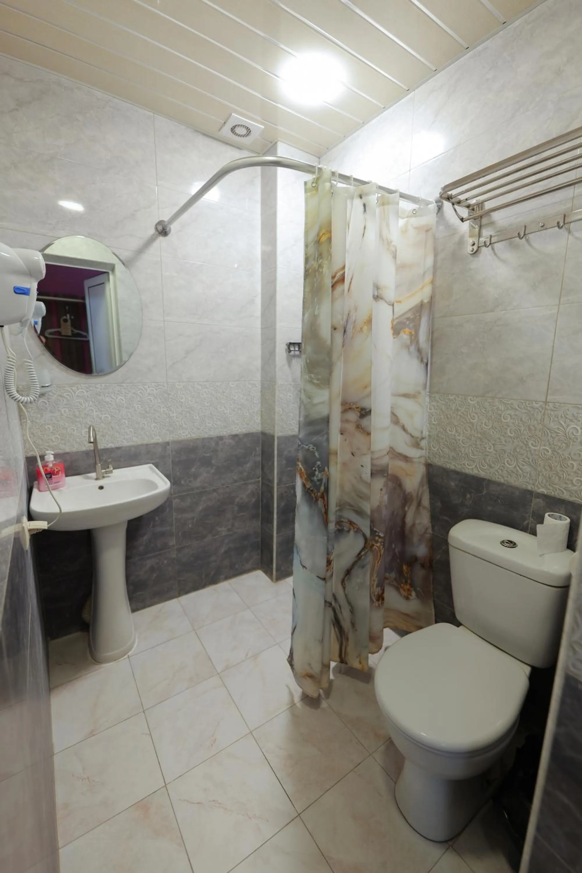 Shower in MarNar Hotel