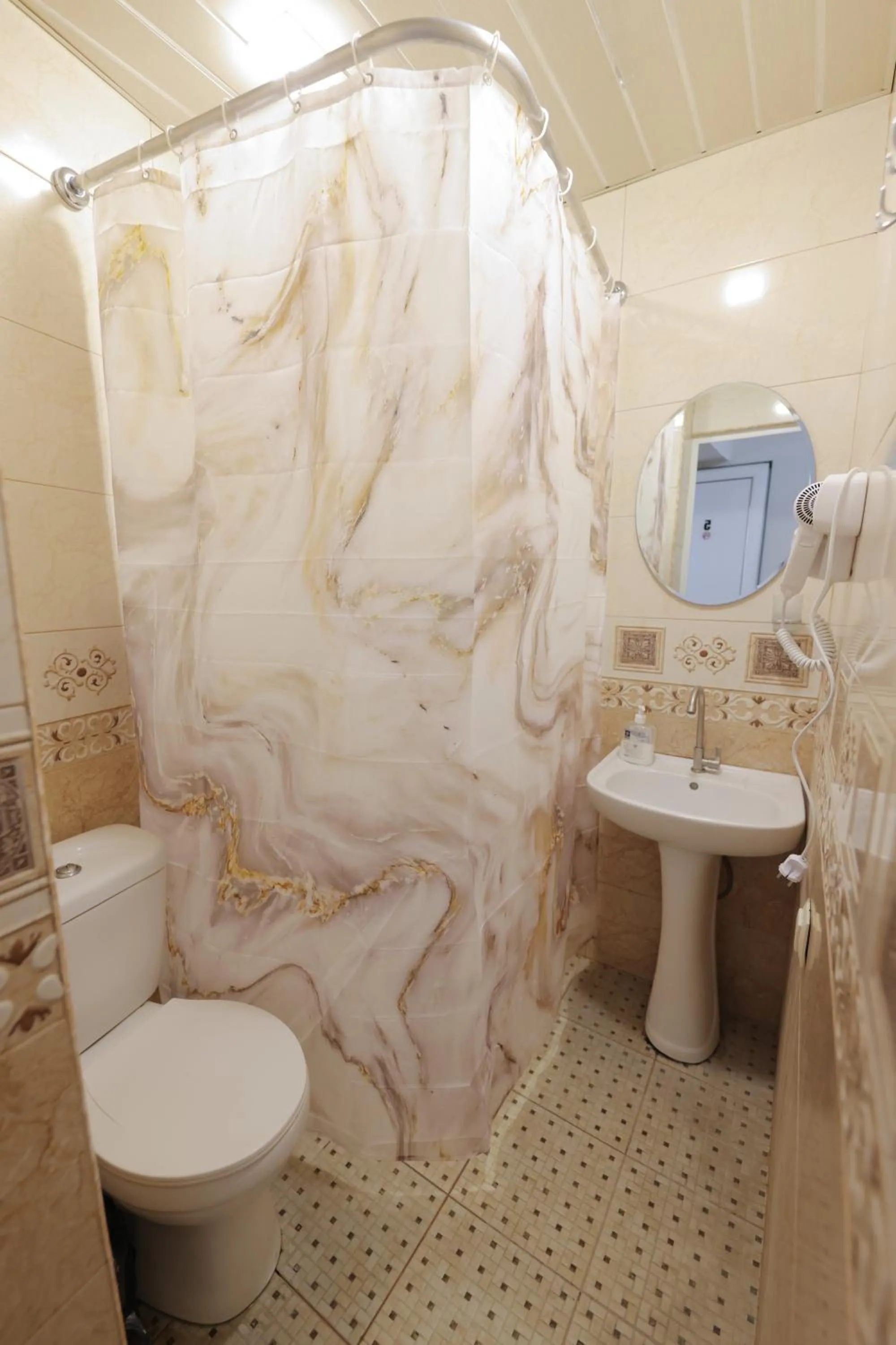 Shower in MarNar Hotel