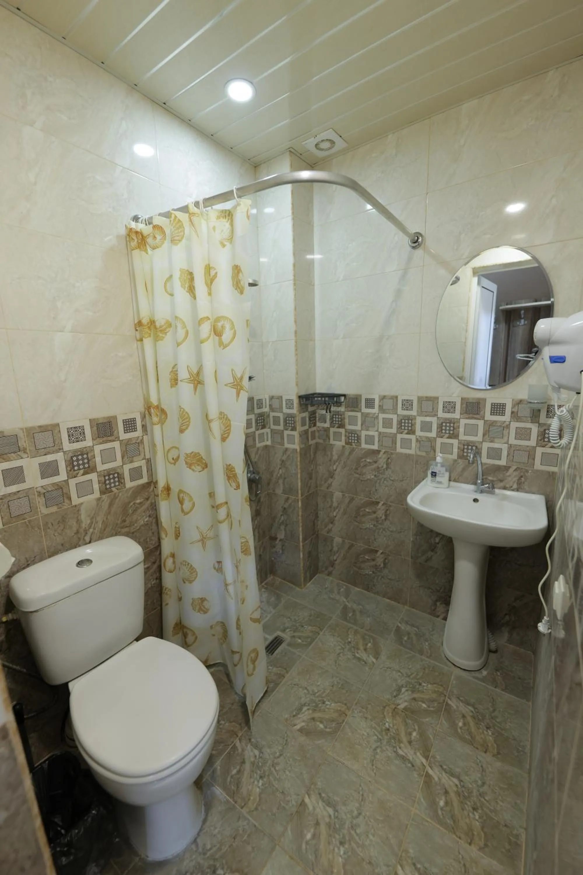 Shower in MarNar Hotel