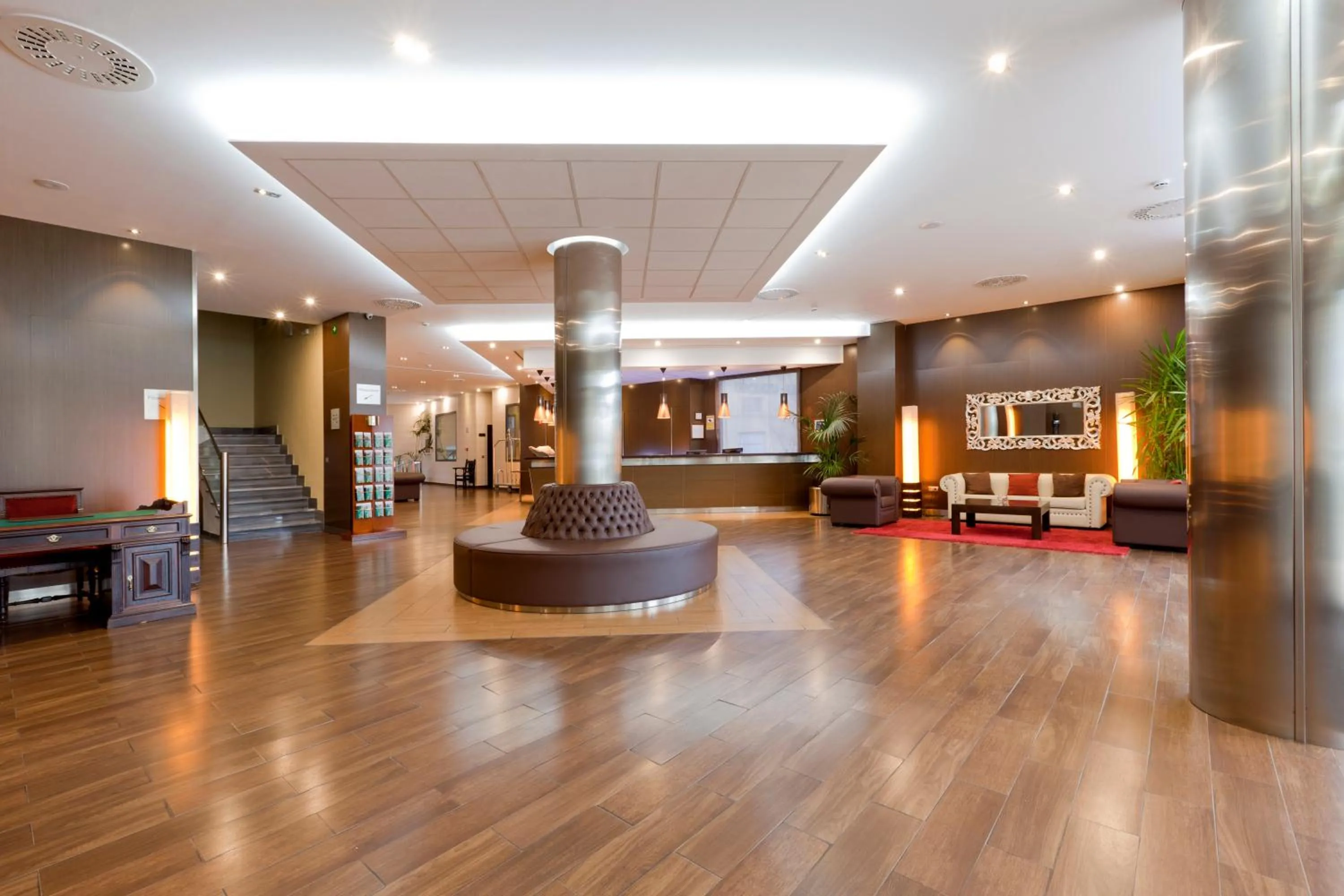 Lobby or reception in Hotel Ciudad de Alcañiz