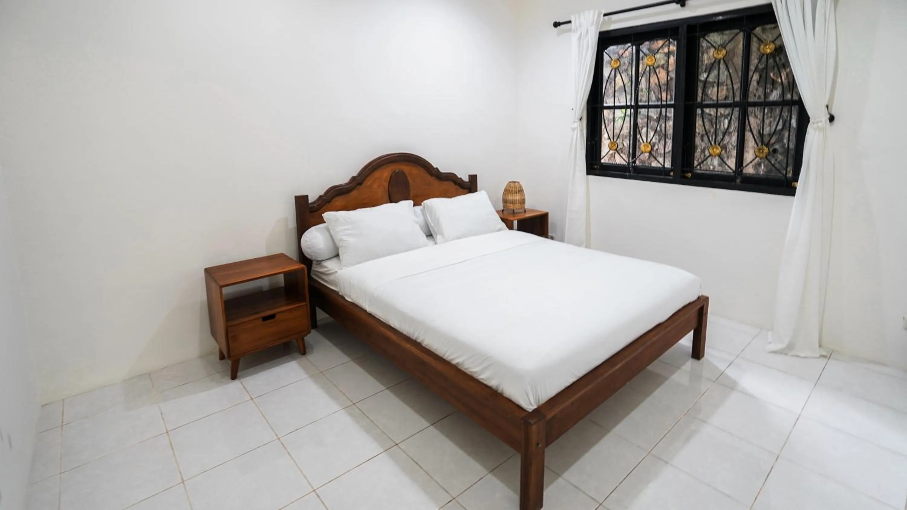 Bedroom, Bed in The Lavana Villa Lombok Sunset