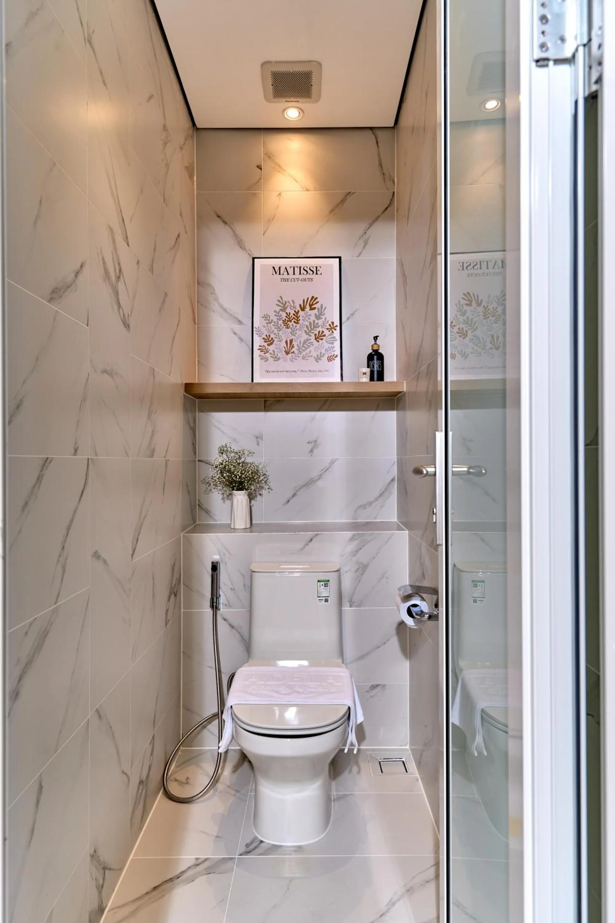 Toilet in Adela Hotel Dalat