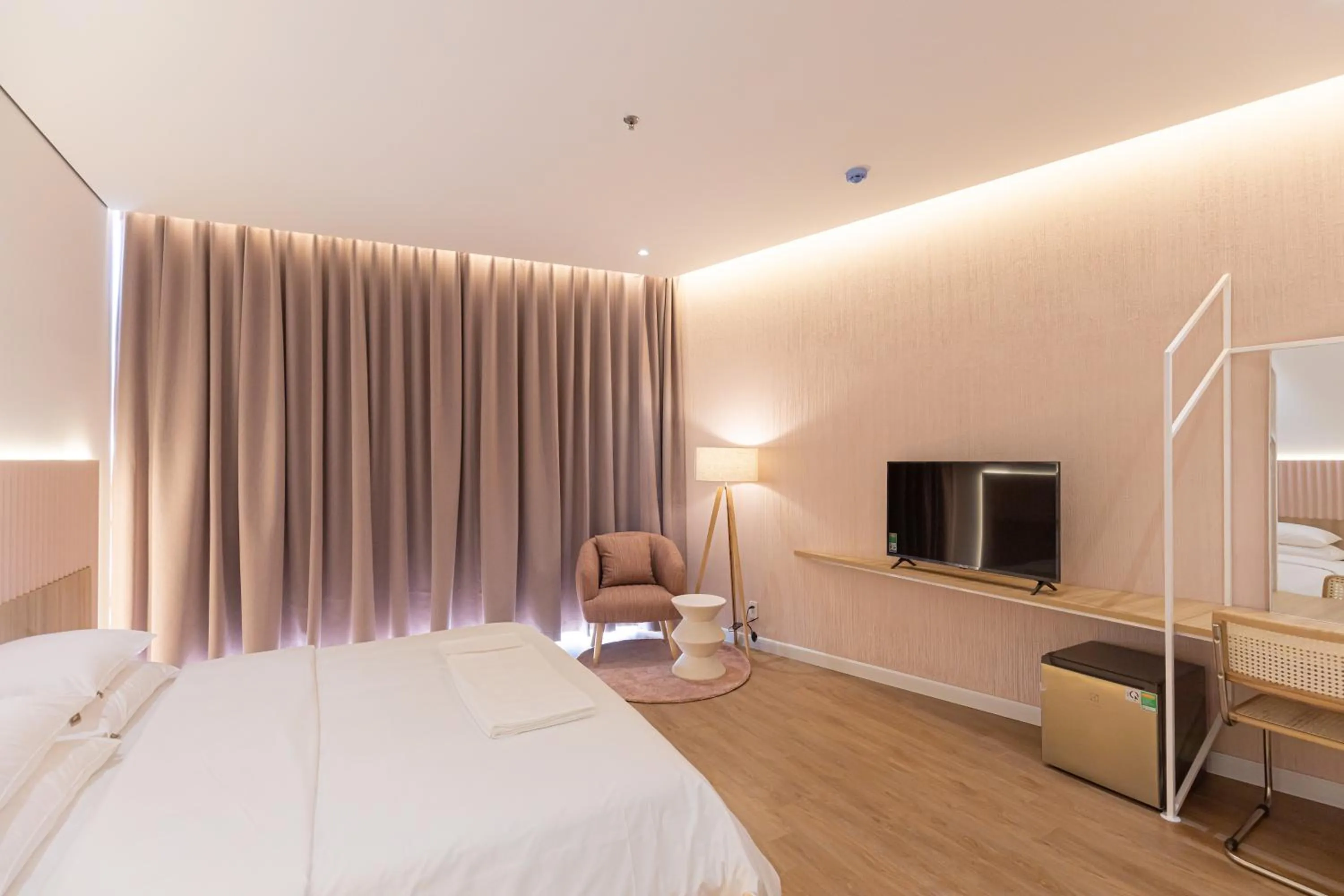 TV and multimedia, Bed in Adela Hotel Dalat