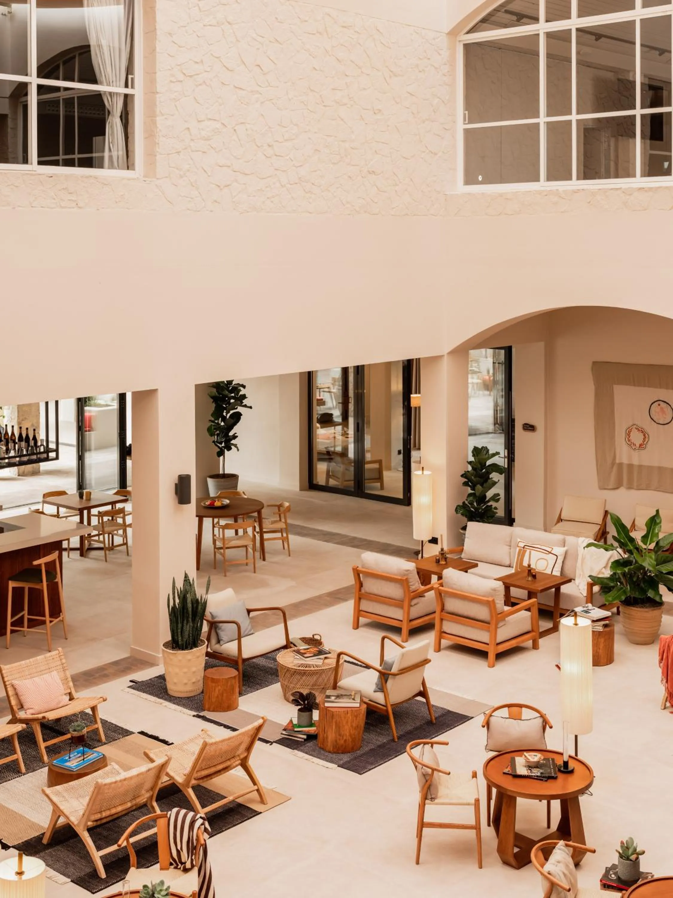 Lounge or bar in Pola Giverola Resort