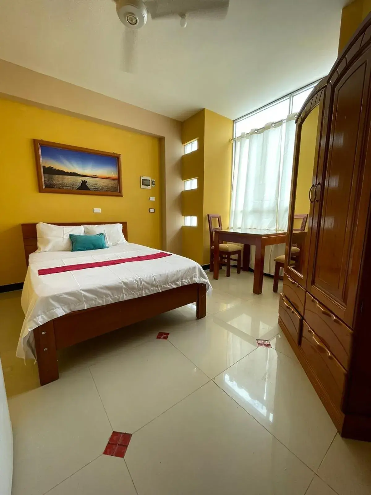 Emanuel&Cavita Emanuel&Cavita