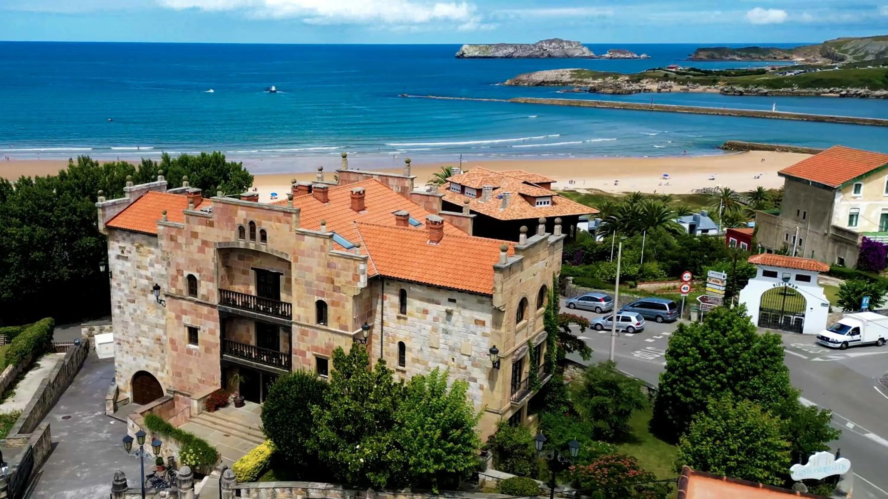 Property building in Apartamentos Costa Esmeralda